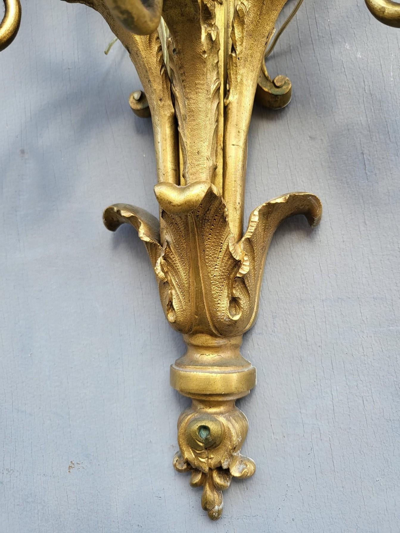 Pair Of Louis XVI Gilt Bronze Sconces, XIXth Century For Sale 3