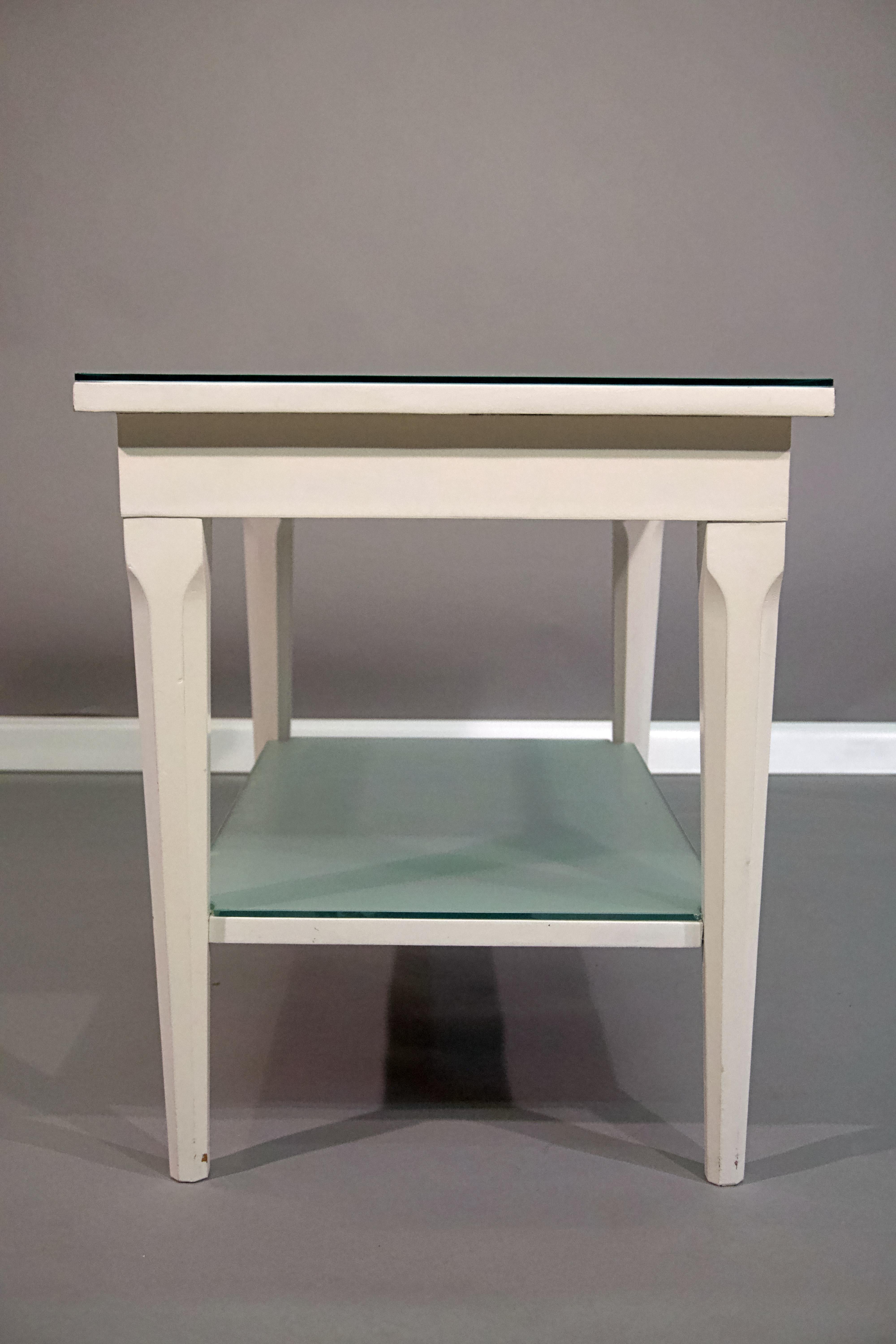French Pair of Louis XVI Jensen Style of White Painted Side Tables For Sale