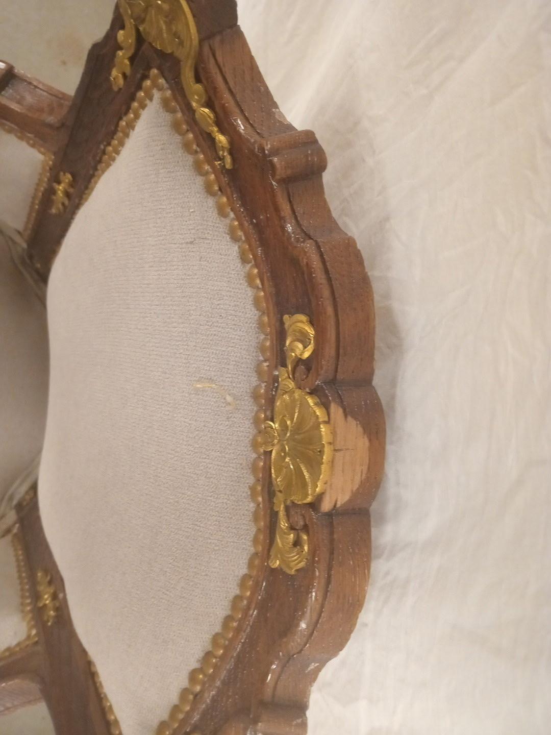 Coppia di sedie da salotto francesi Luigi XVI con ormeggio in bronzo. in vendita 5