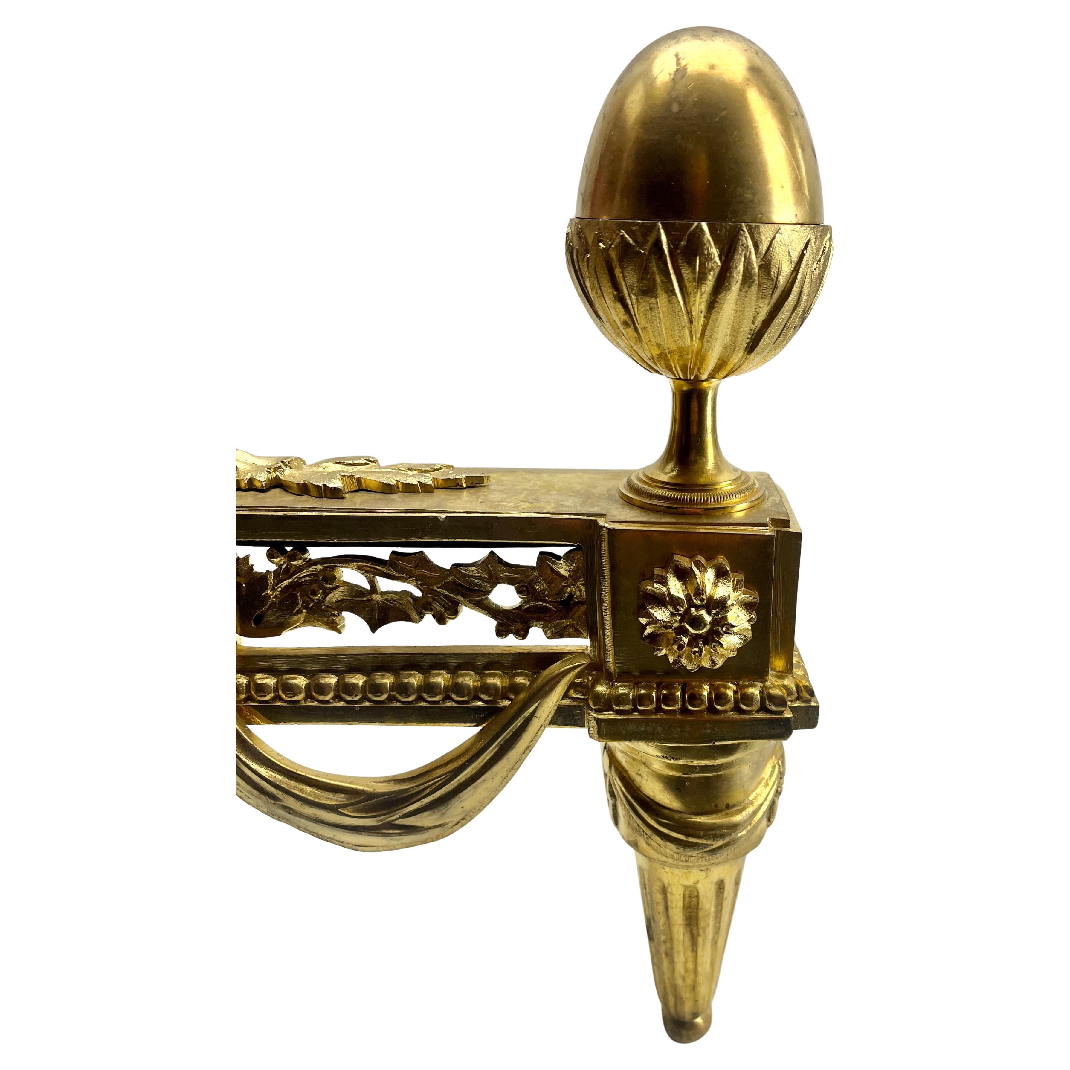Coppia di androni in bronzo neoclassici francesi Luigi XVI del XIX secolo in vendita 4