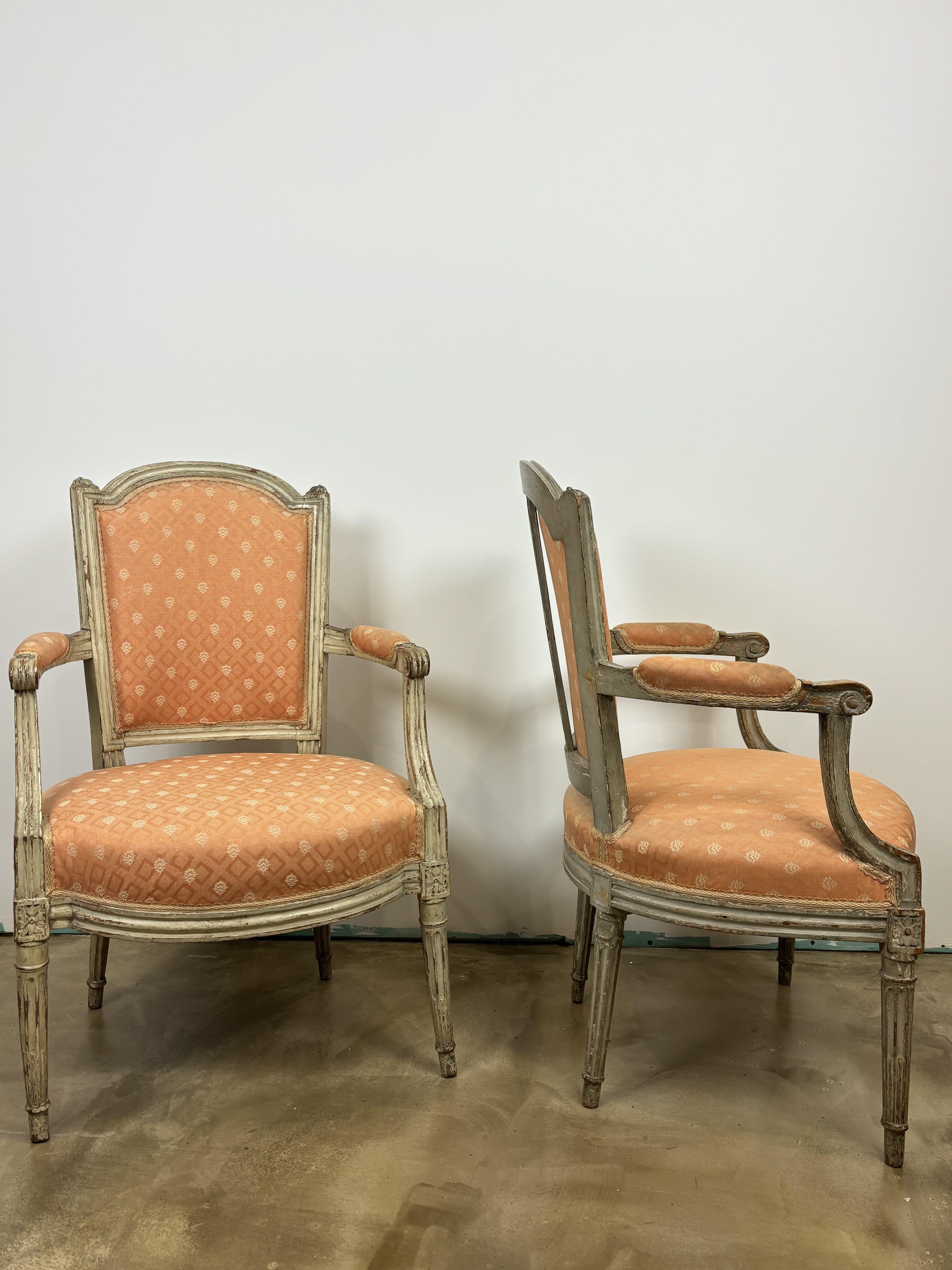 Pair Of Louis XVI Period Armchairs - France - 18th Century In Good Condition In RUEIL-MALMAISON, FR