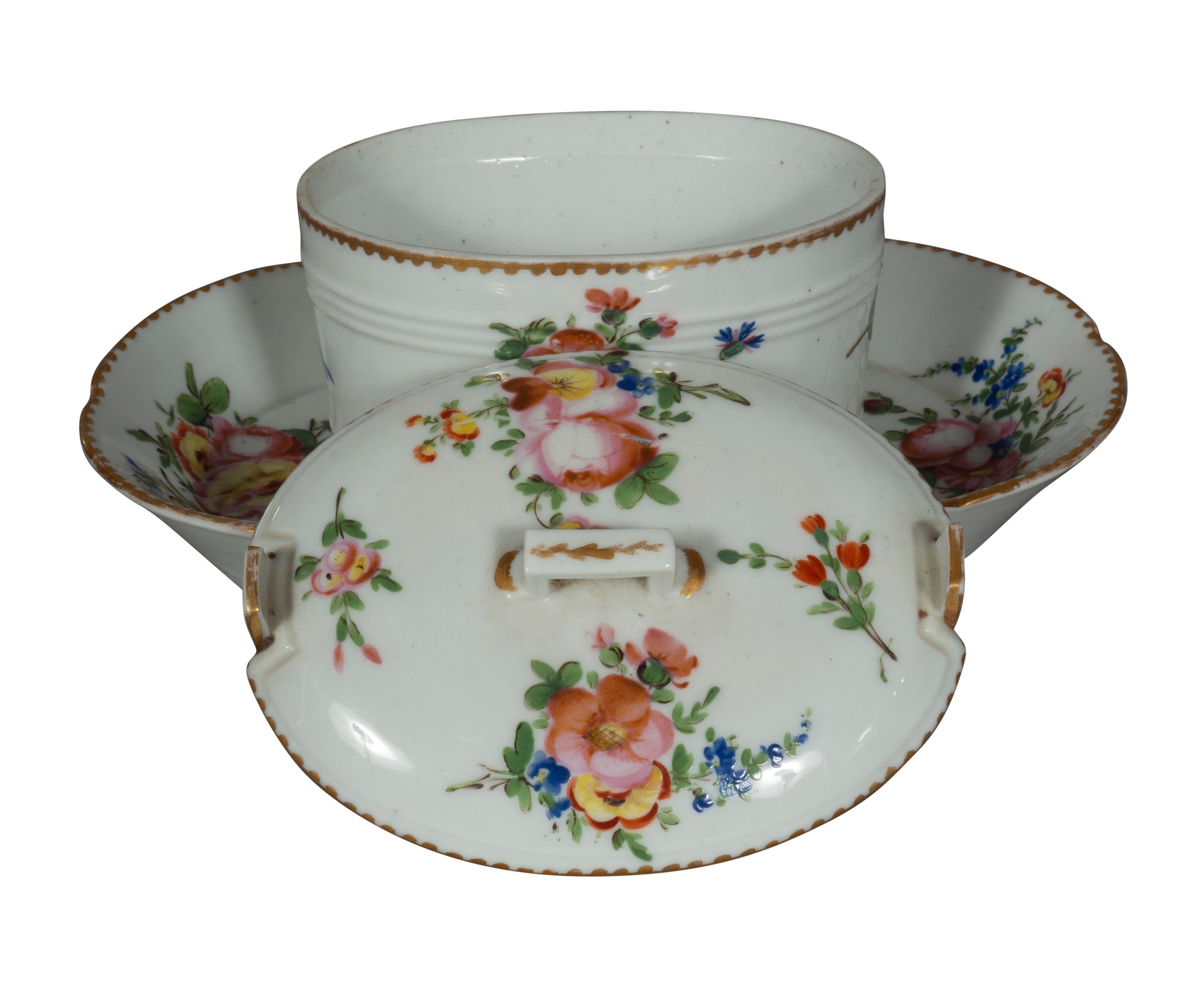 French Pair of Louis XVI Porcelain Footed Butter Tubs For Sale