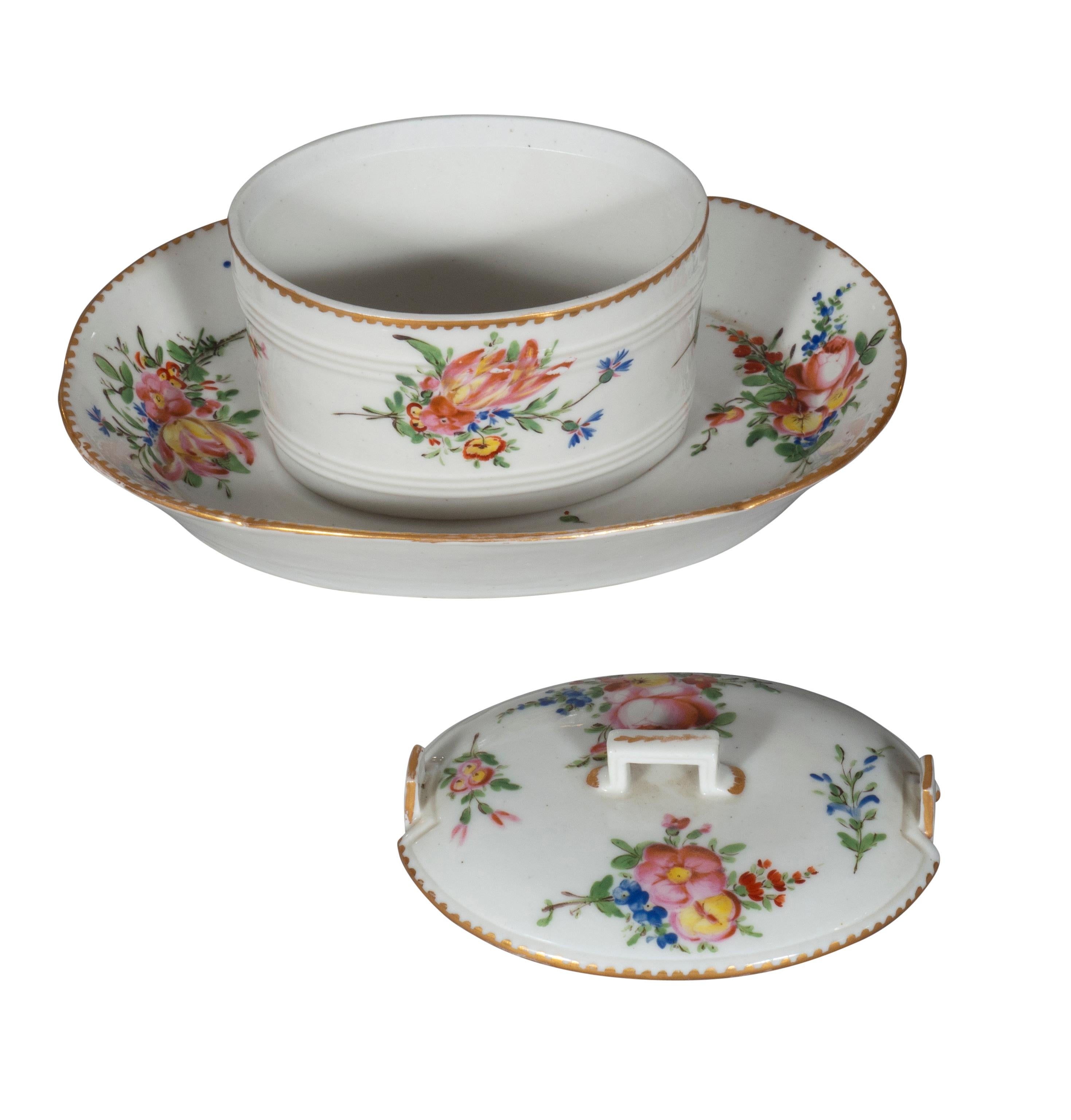 Pair of Louis XVI Porcelain Footed Butter Tubs For Sale 3