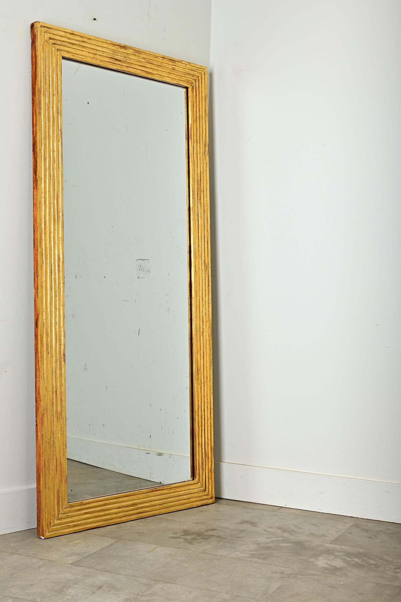 Pair of Louis XVI Reeded Gilt Mirrors For Sale 5