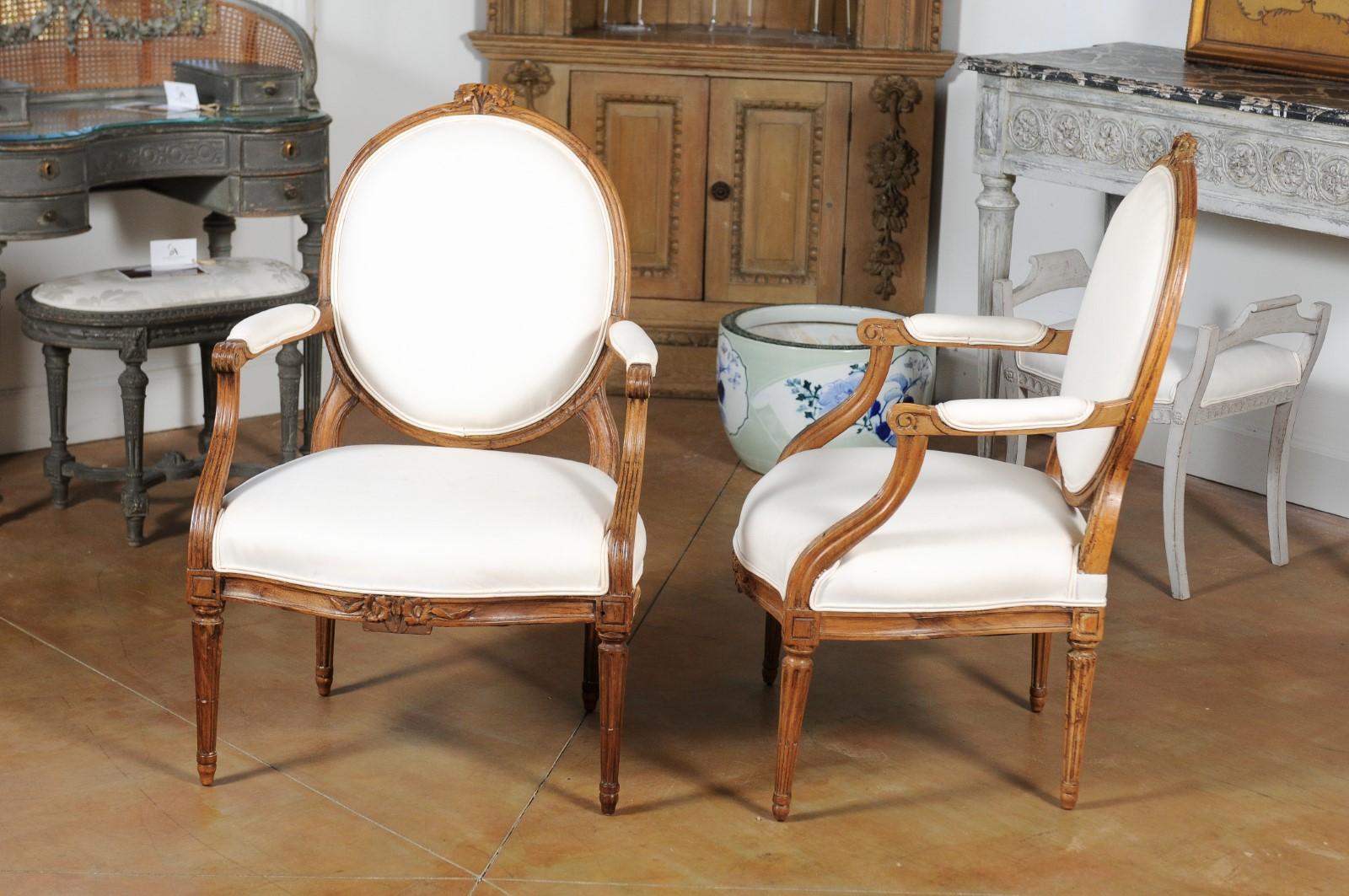 Pair of Louis XVI Style 19th Century Oval Back Fauteuils with Floral Motifs 3