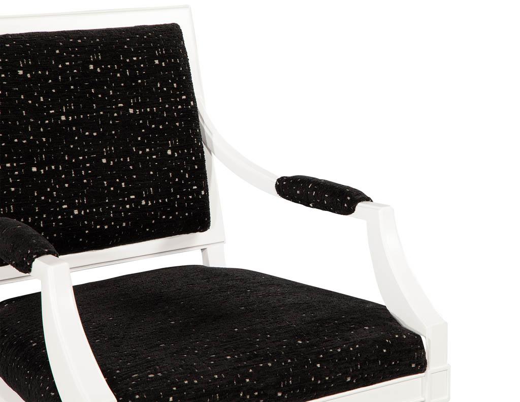 Paar Sessel im Louis-XVI.-Stil in Schwarz und Weiß im Angebot 6