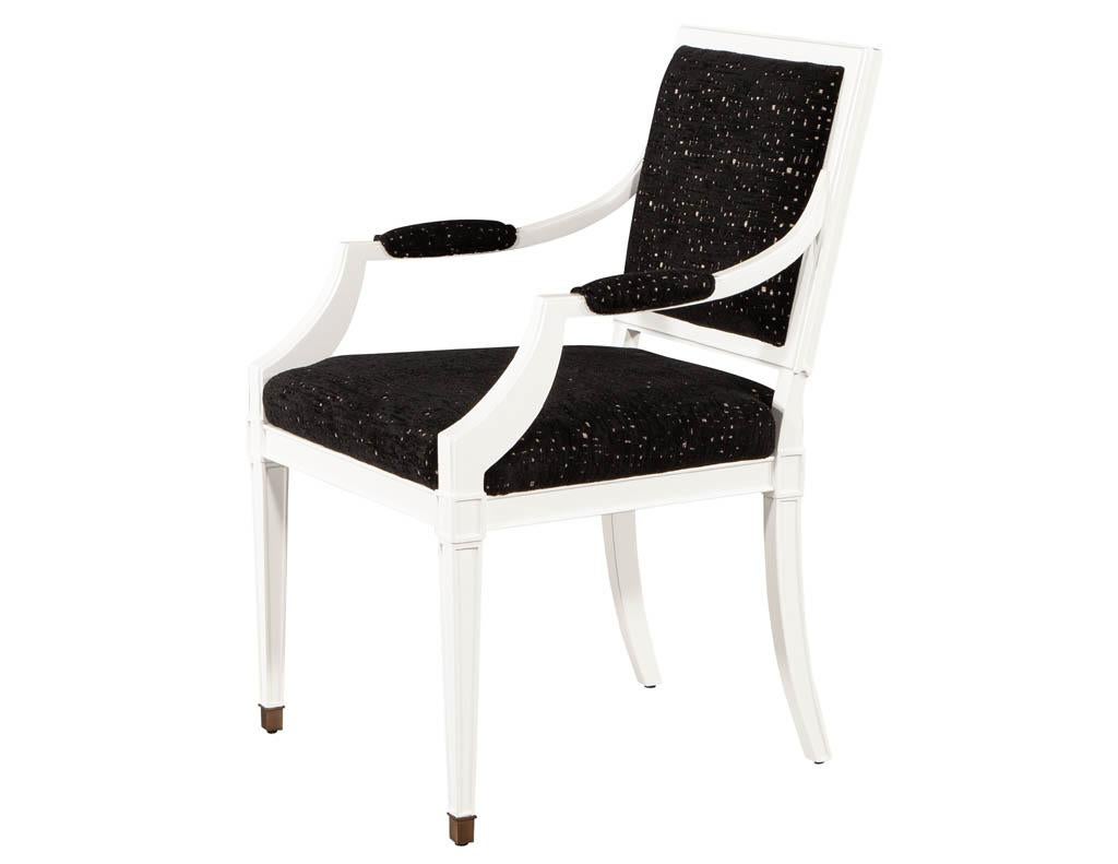 Paar Sessel im Louis-XVI.-Stil in Schwarz und Weiß im Zustand „Neu“ im Angebot in North York, ON