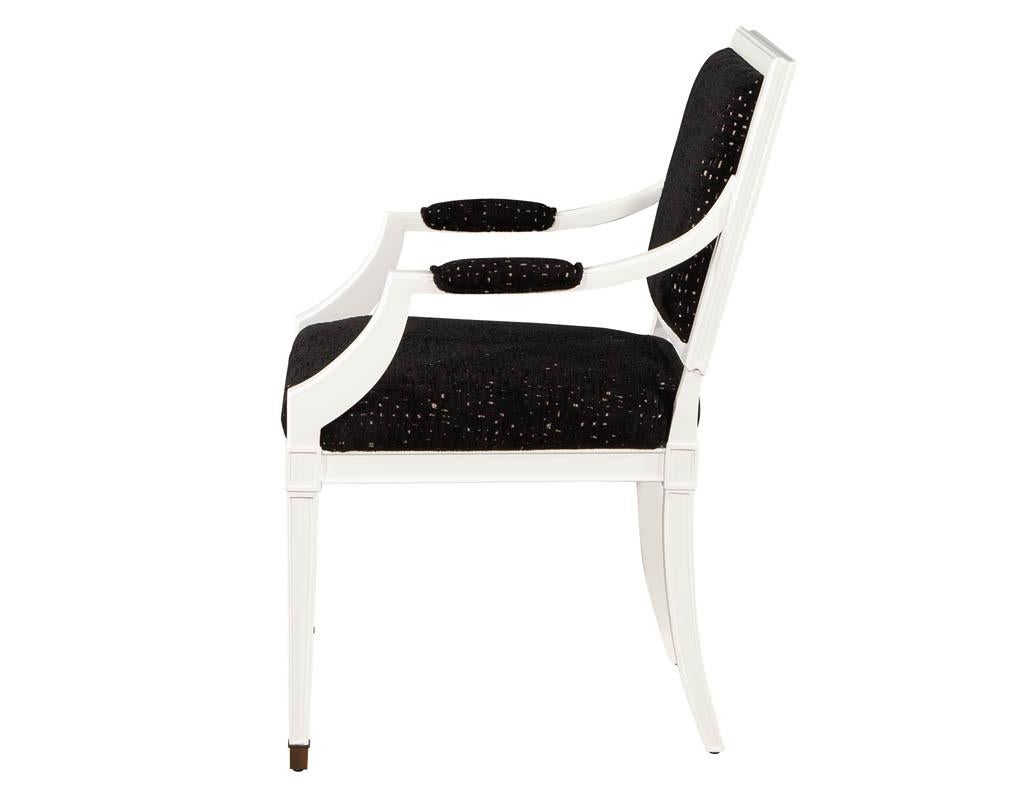 Paar Sessel im Louis-XVI.-Stil in Schwarz und Weiß (21. Jahrhundert und zeitgenössisch) im Angebot