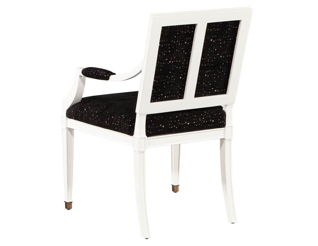 Paar Sessel im Louis-XVI.-Stil in Schwarz und Weiß im Angebot 1