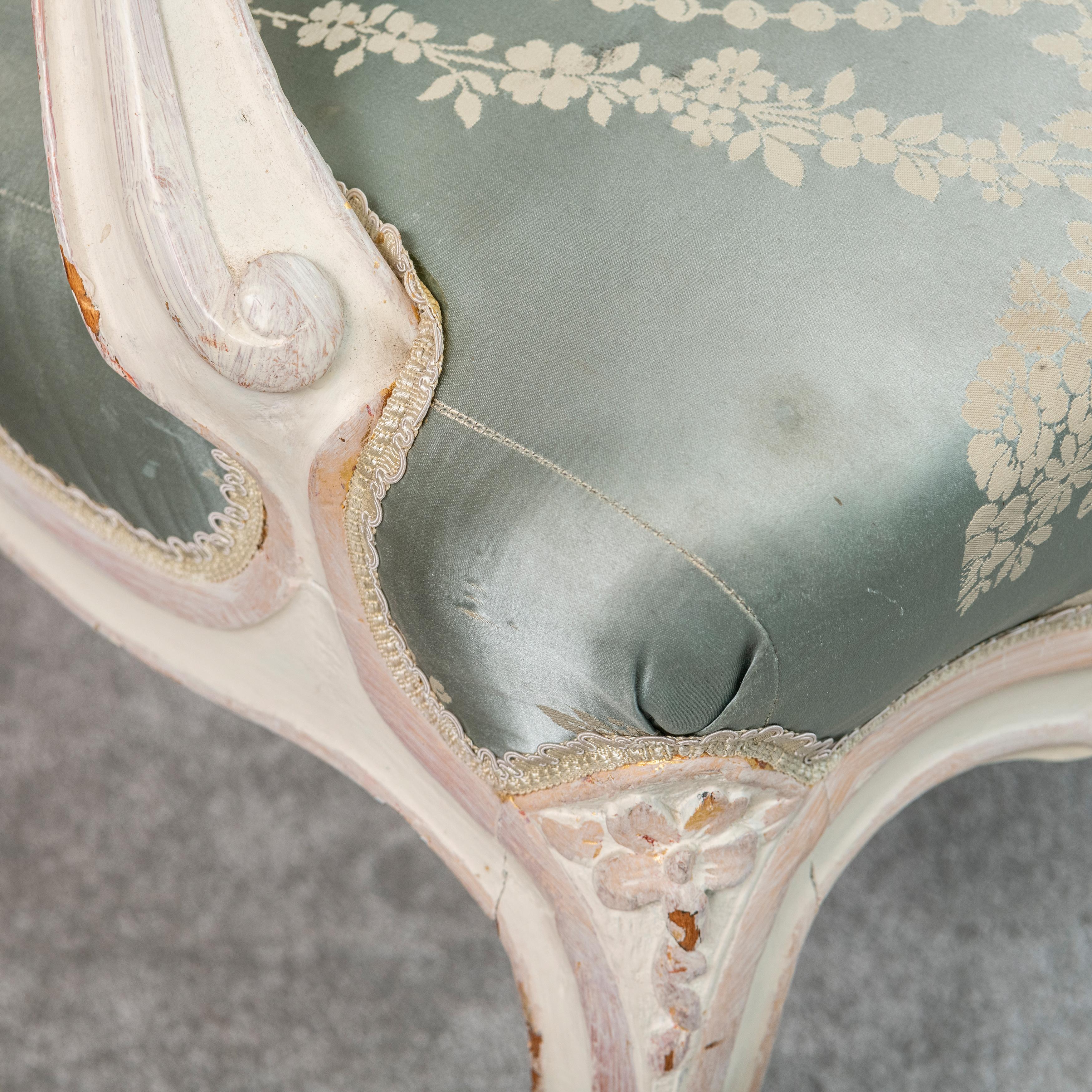 Pareja de Sillones estilo Luis XVI, Francia circa 1890 en venta 3