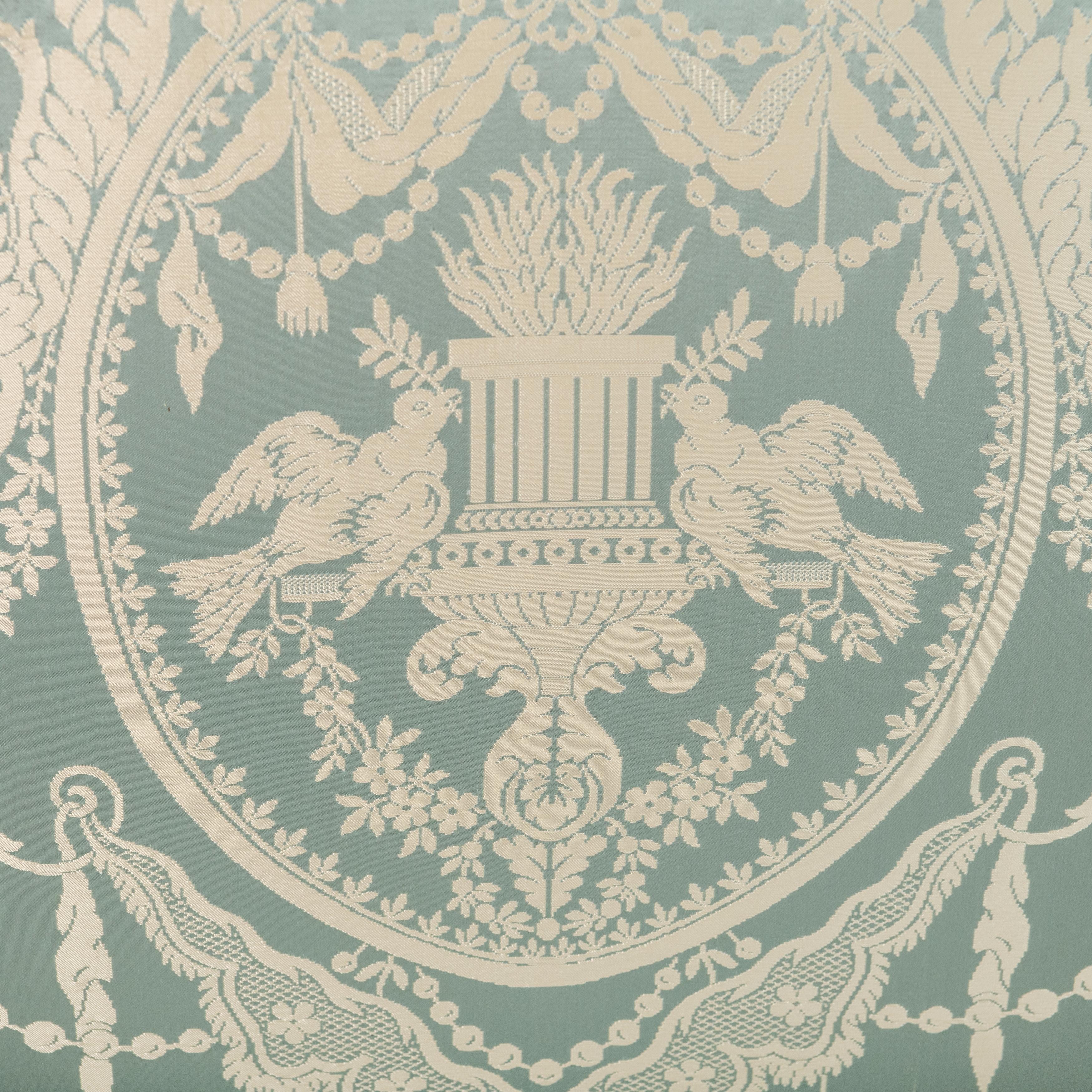 Pareja de Sillones estilo Luis XVI, Francia circa 1890 Fines del siglo XIX en venta