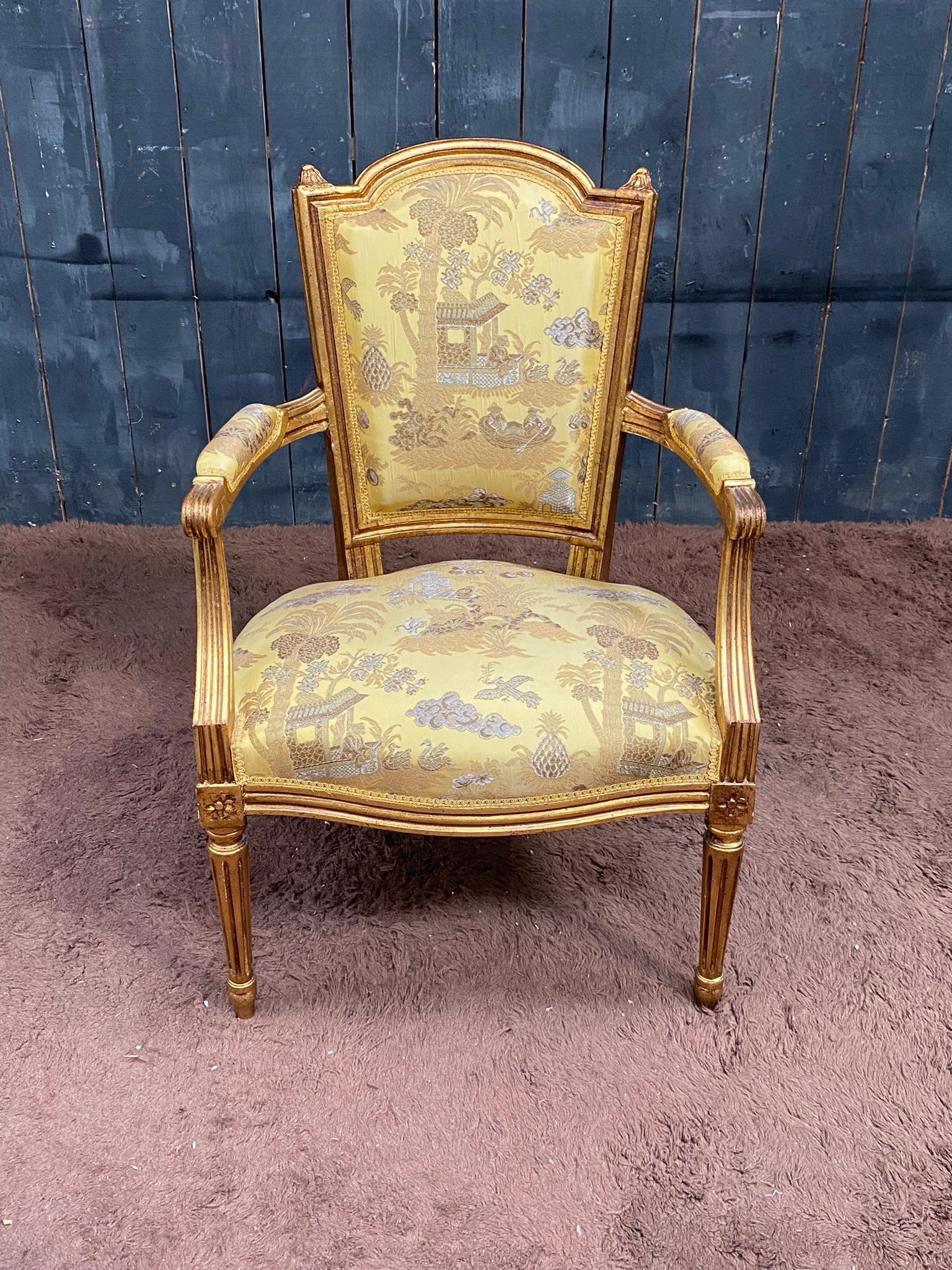 Paar Sessel im Louis-XVI.-Stil aus vergoldetem Holz, chinesischer Deko-Wandteppich im Angebot 6