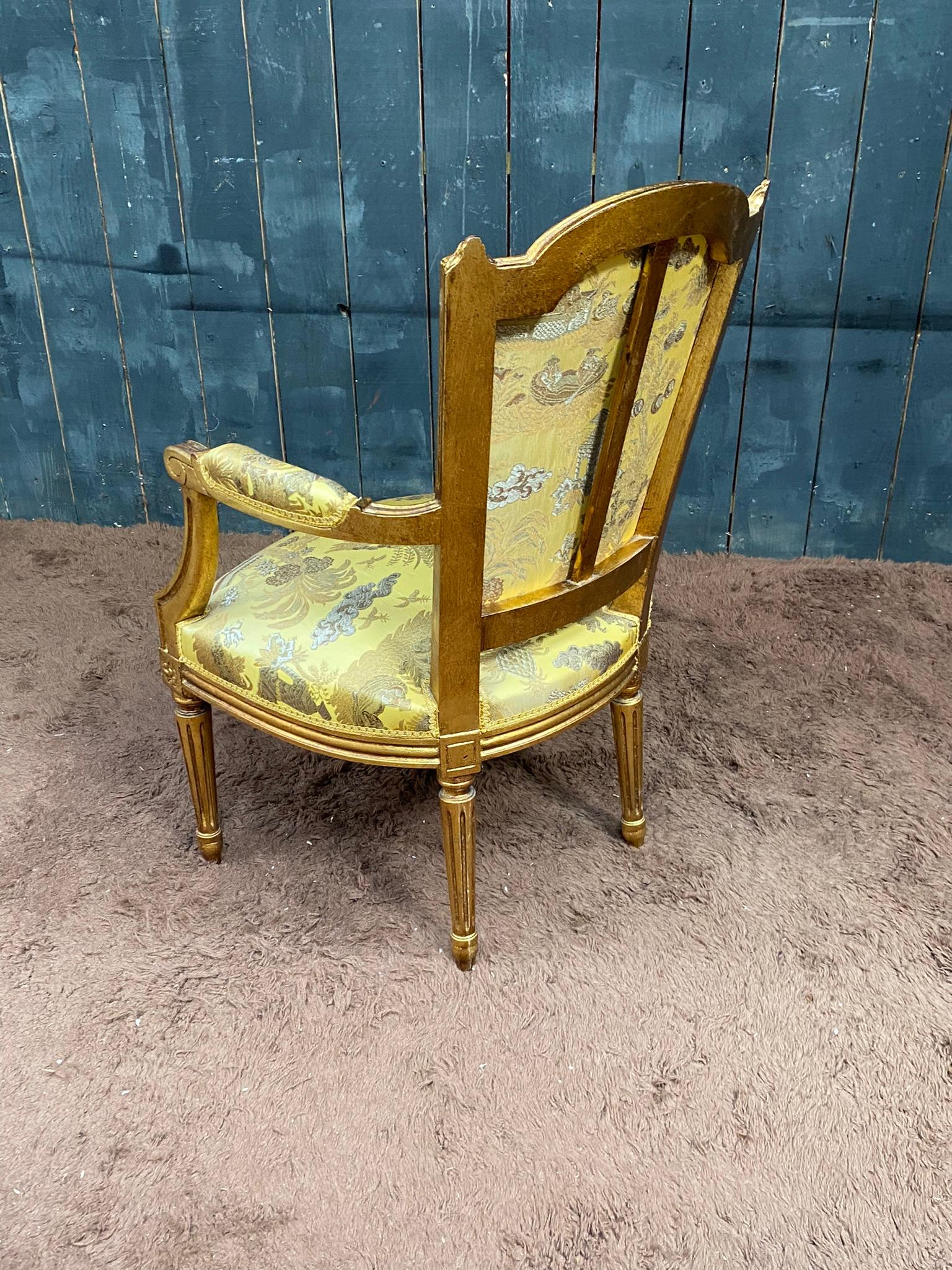 Paar Sessel im Louis-XVI.-Stil aus vergoldetem Holz, chinesischer Deko-Wandteppich im Angebot 11