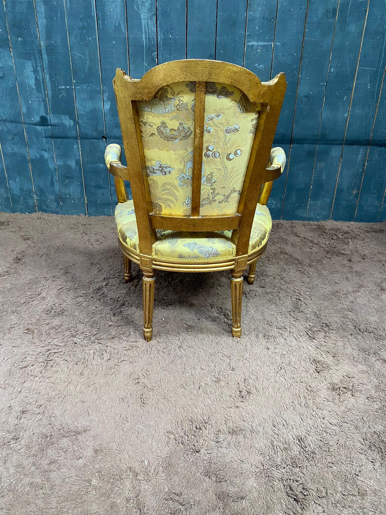 Paar Sessel im Louis-XVI.-Stil aus vergoldetem Holz, chinesischer Deko-Wandteppich im Angebot 12