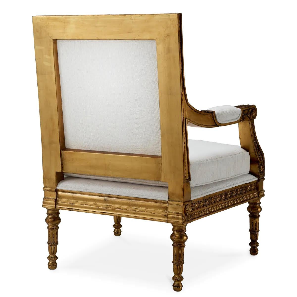 Pareja de Sillones Estilo Luis XVI en Madera Dorada. en Nuevo estado para la venta en Saint-Ouen, FR