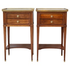 Paire de tables de chevet de style Louis XVI par Mailfert