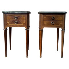 Paire de tables de chevet de style Louis XVI – Maison Gouffé – Marqueterie et marbre