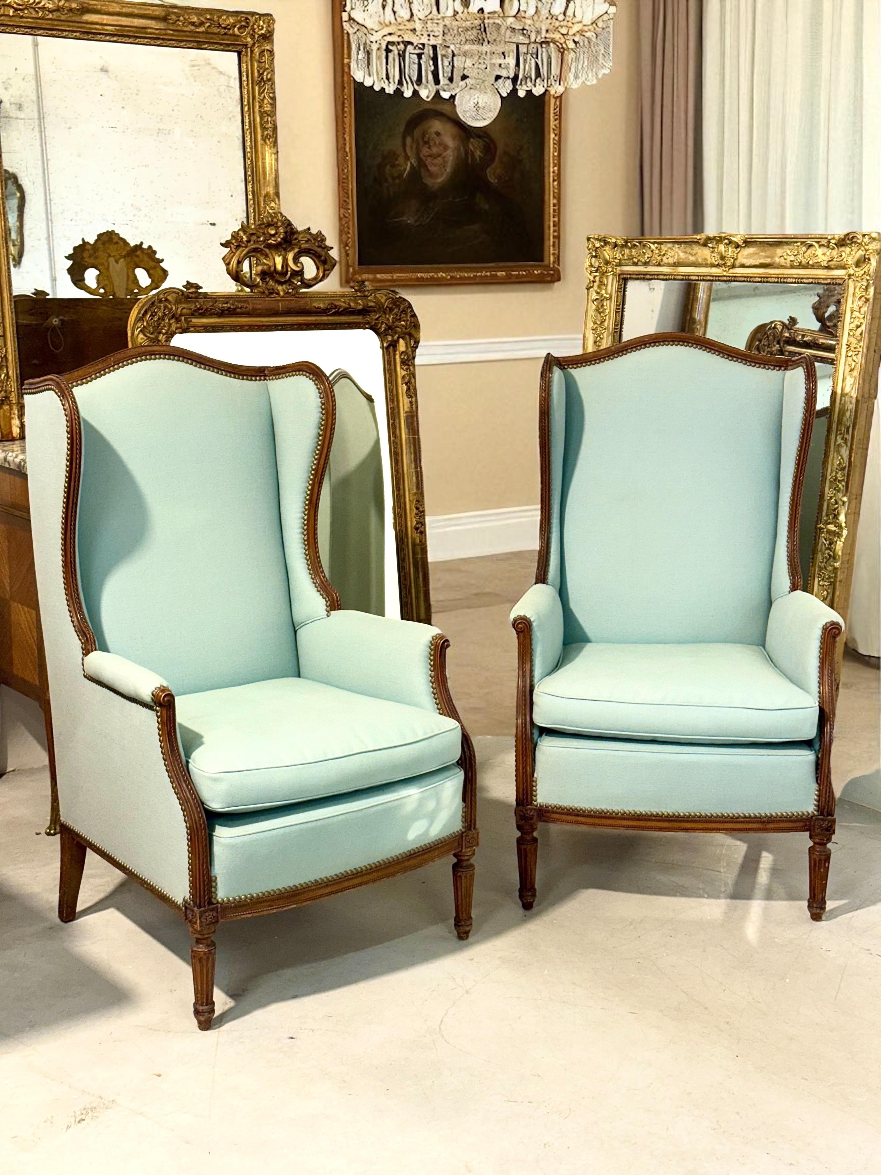 Paar Bergères à Oreilles im Louis-XVI-Stil, 19. Jahrhundert im Angebot 15