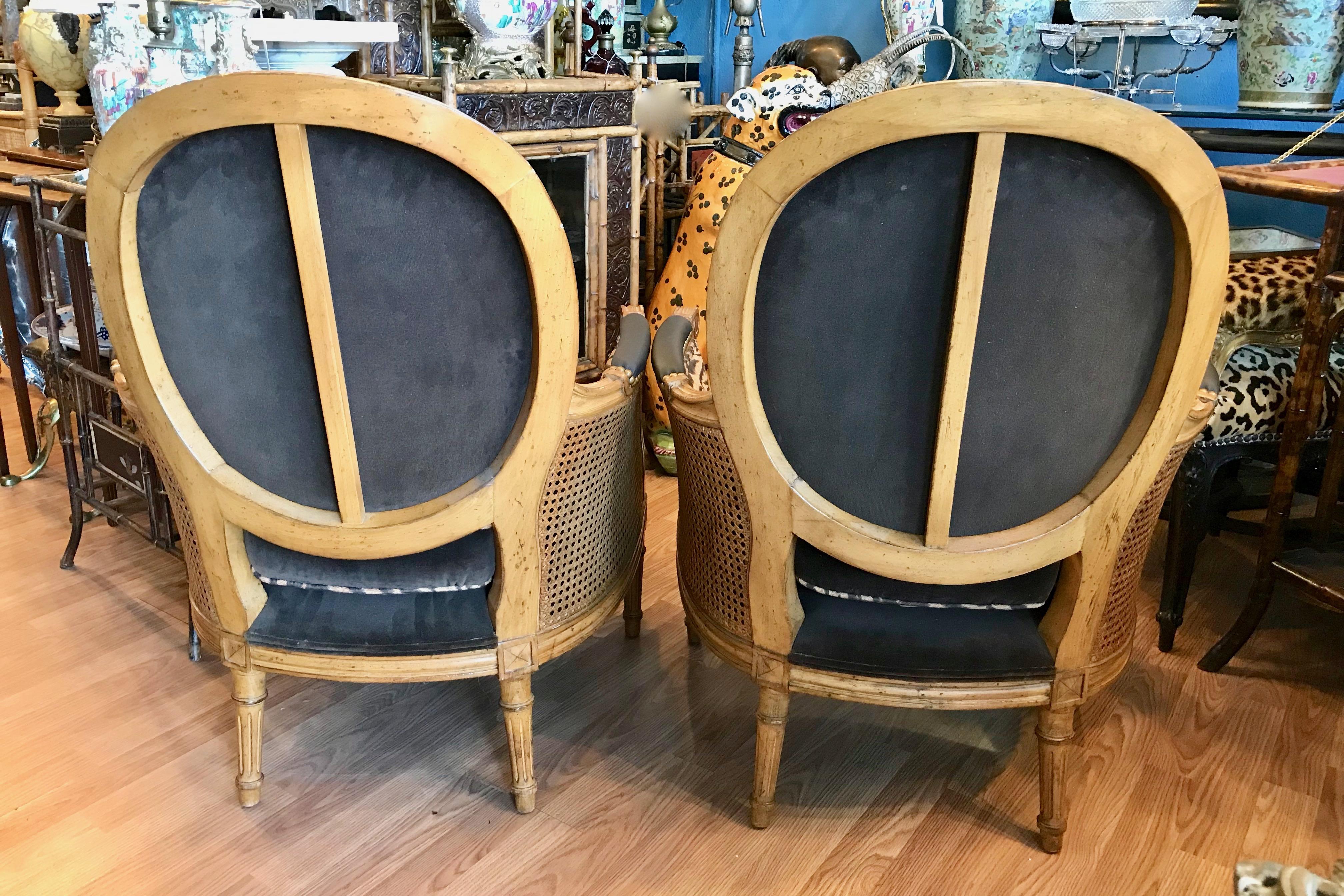 Pair of Louis XVI Style Bergers  For Sale 3