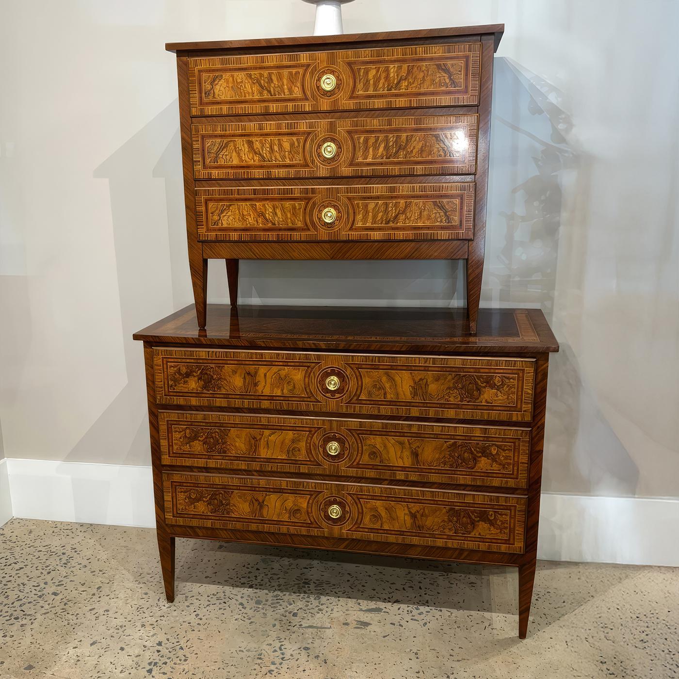 Contemporary Pair of Louis XVI Style Burl Nightstands For Sale