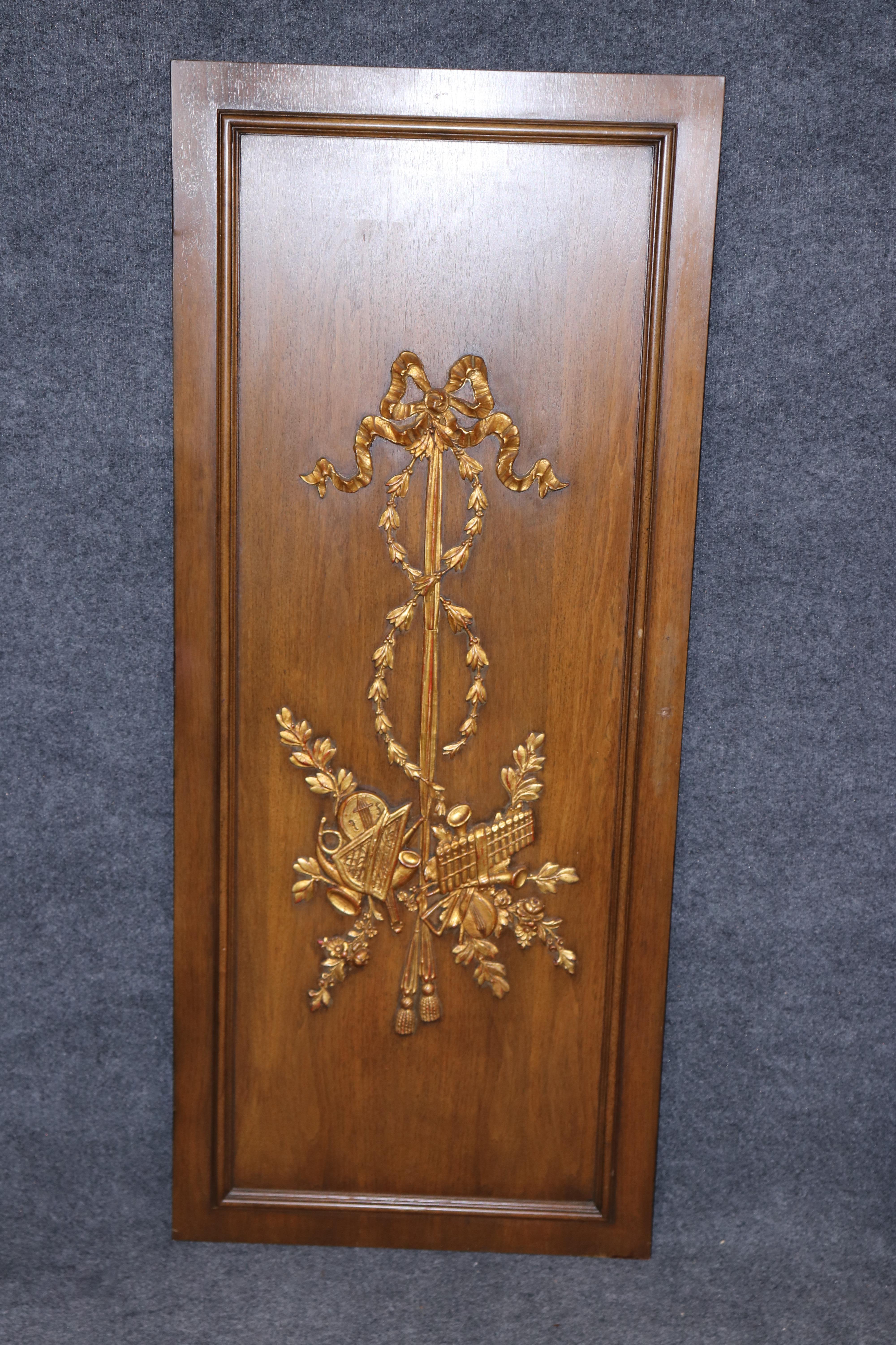 Hand-Carved Pair of Louis XVI Style Carved Gilt Accent Neoclassical Wall Panels For Sale