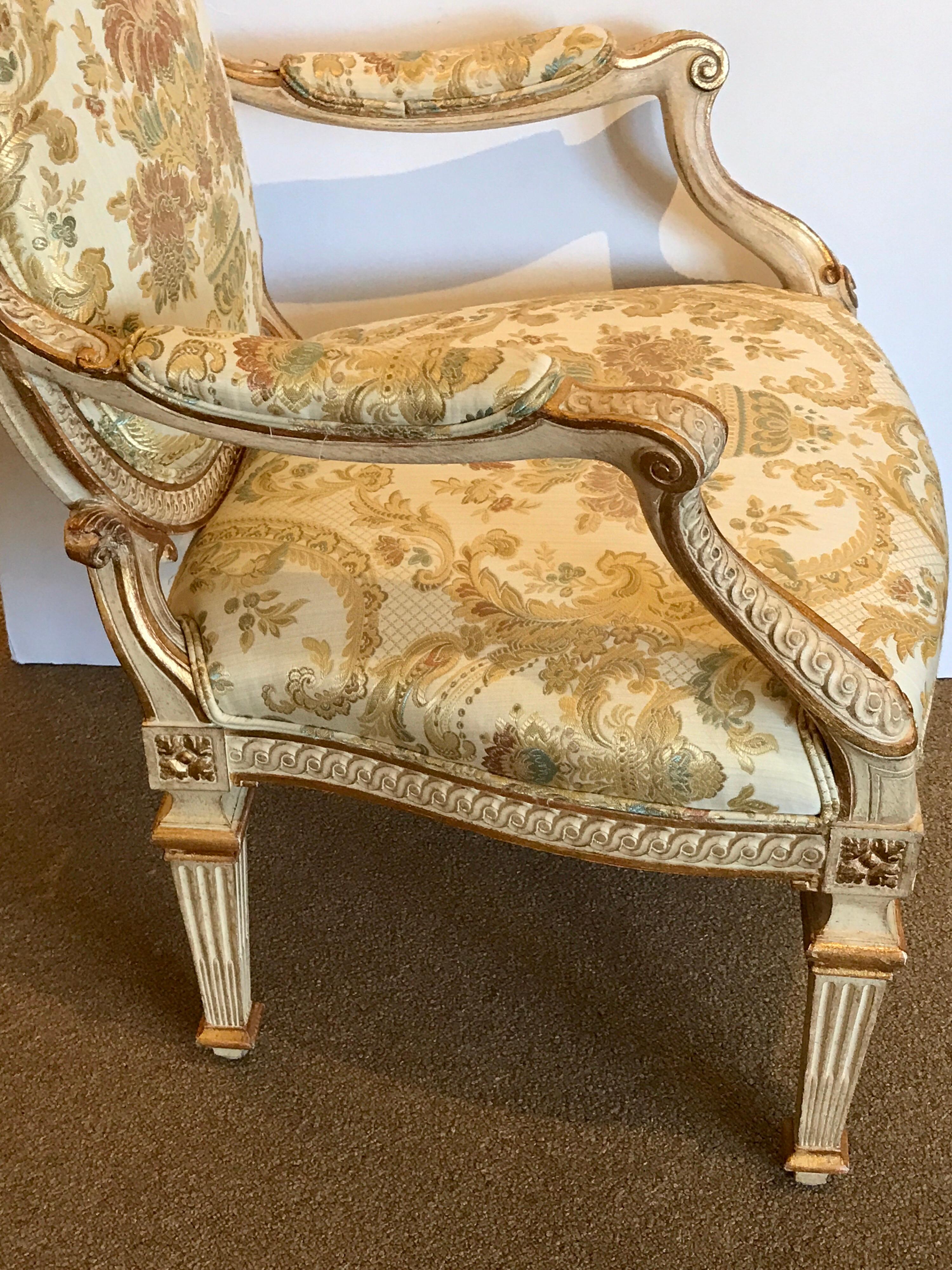 Pair of Louis XVI Style Carved Giltwood Bergère Chairs with Scalamandre Fabric For Sale 4