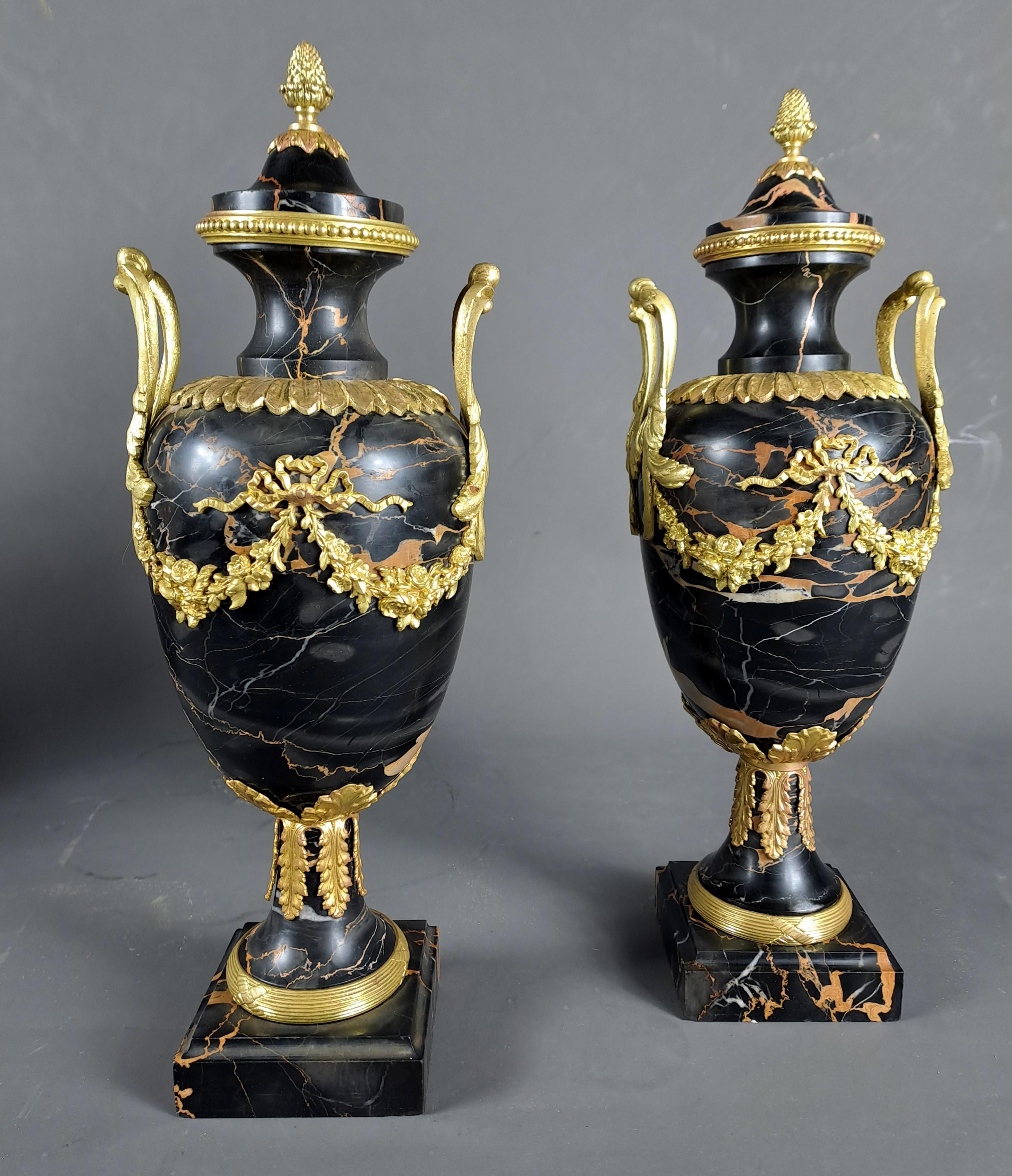 Pair Of Louis XVI Style Cassolettes In Portor Marble And Gilt Bronze In Good Condition In BARSAC, FR