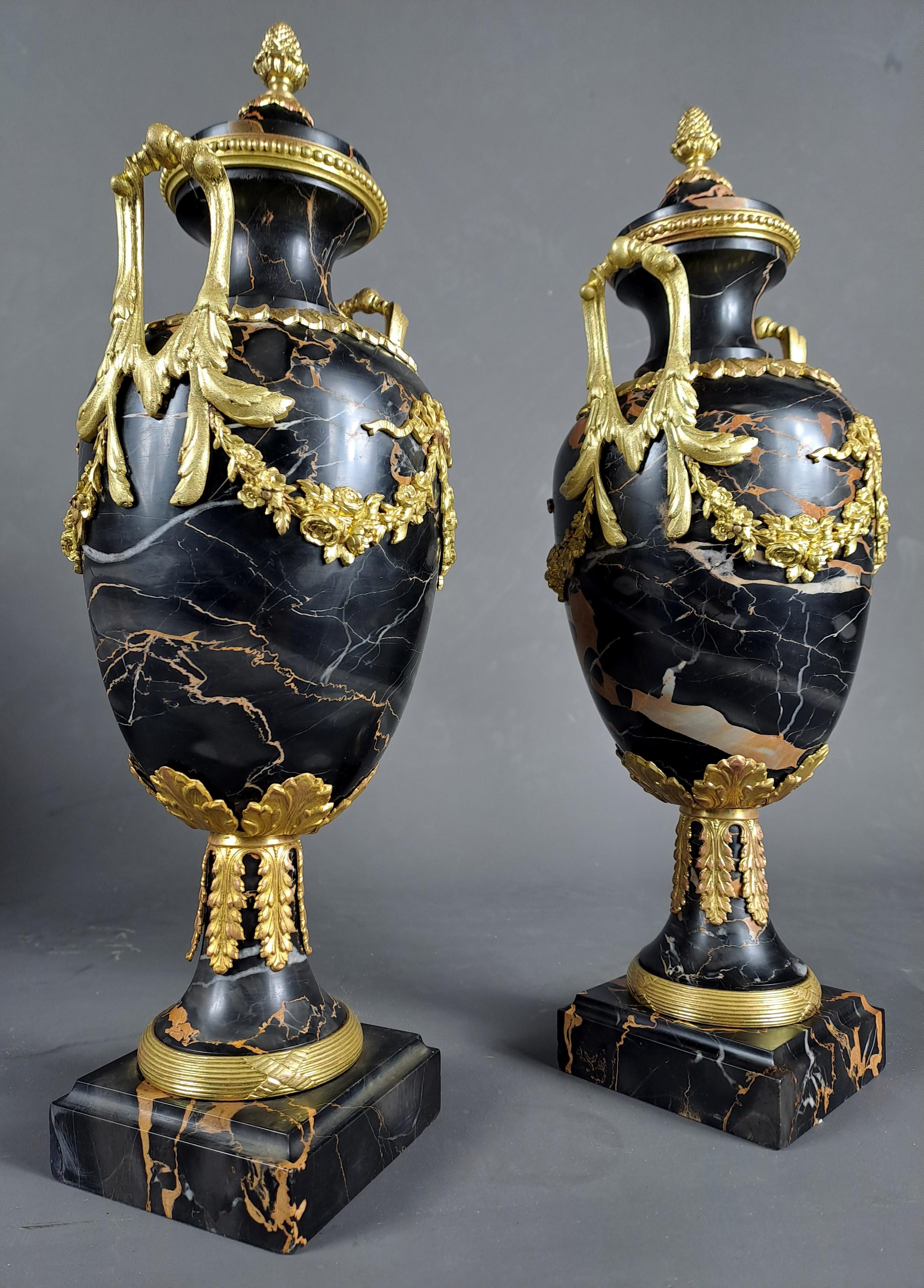 19th Century Pair Of Louis XVI Style Cassolettes In Portor Marble And Gilt Bronze