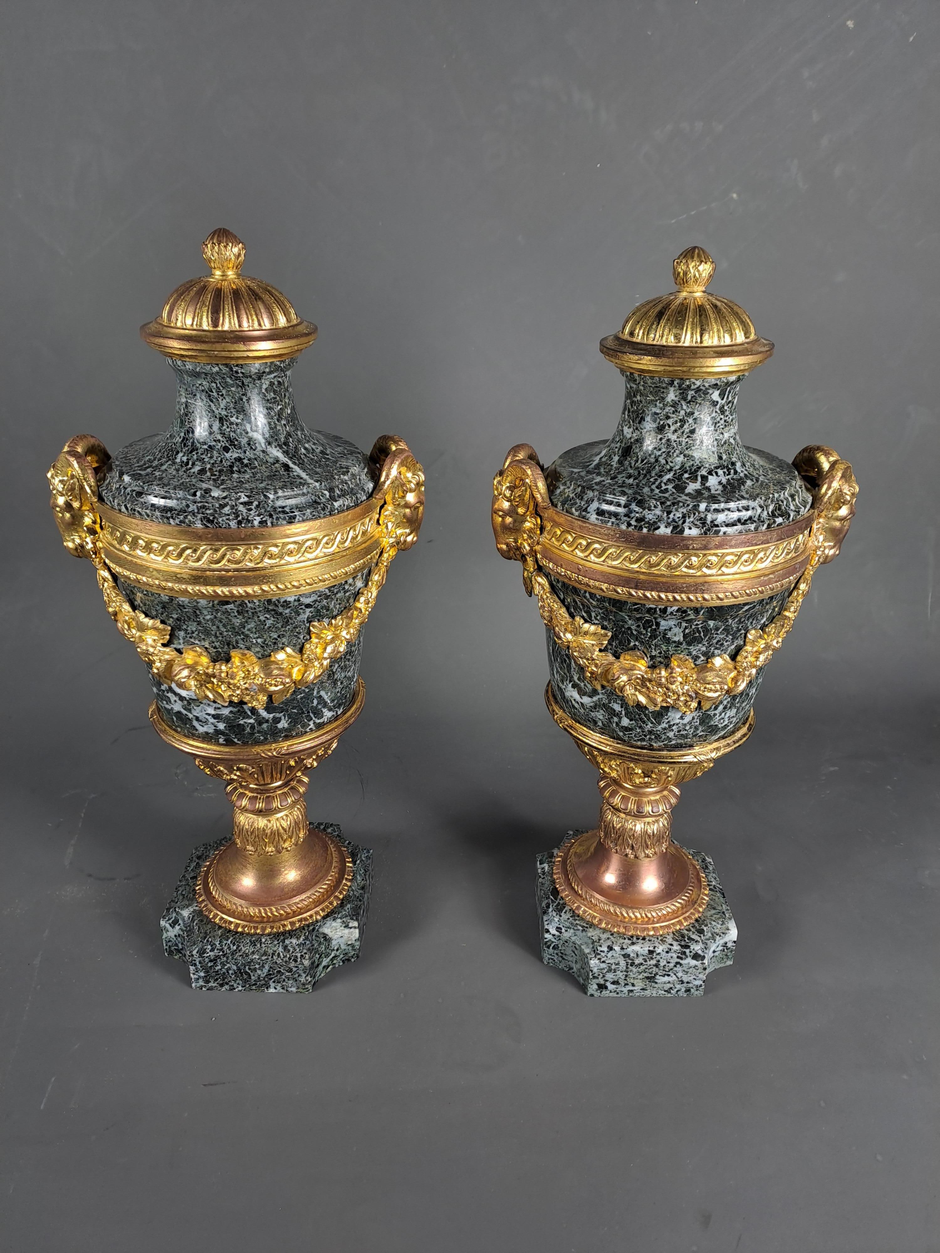 Pair Of Louis XVI Style Cassolettes In Sea Green Marble And Gilt Bronze In Fair Condition For Sale In BARSAC, FR
