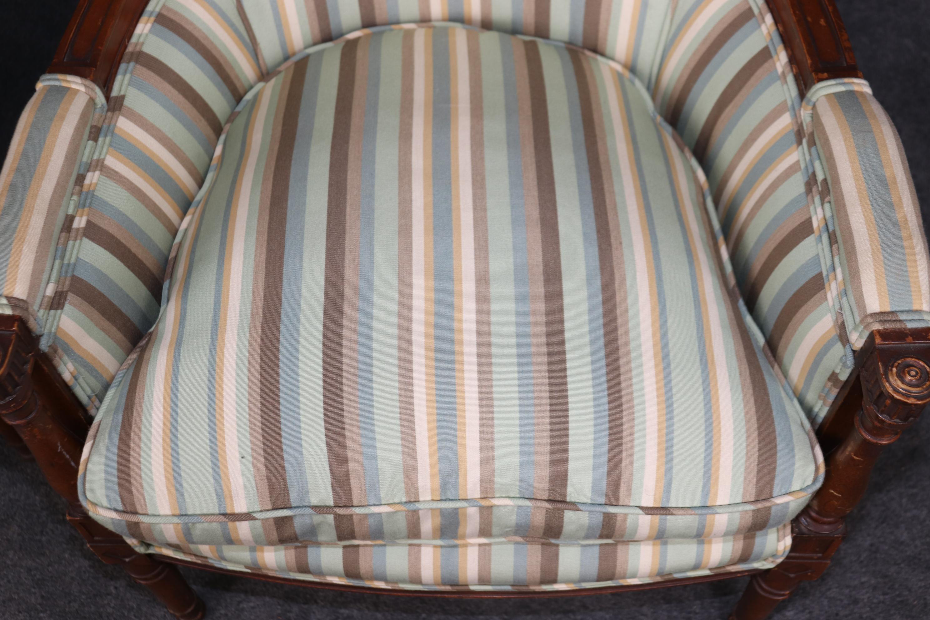 Pair of Louis XVI Style Distressed Carved Wood Bergere Chairs With Upholstery For Sale 9
