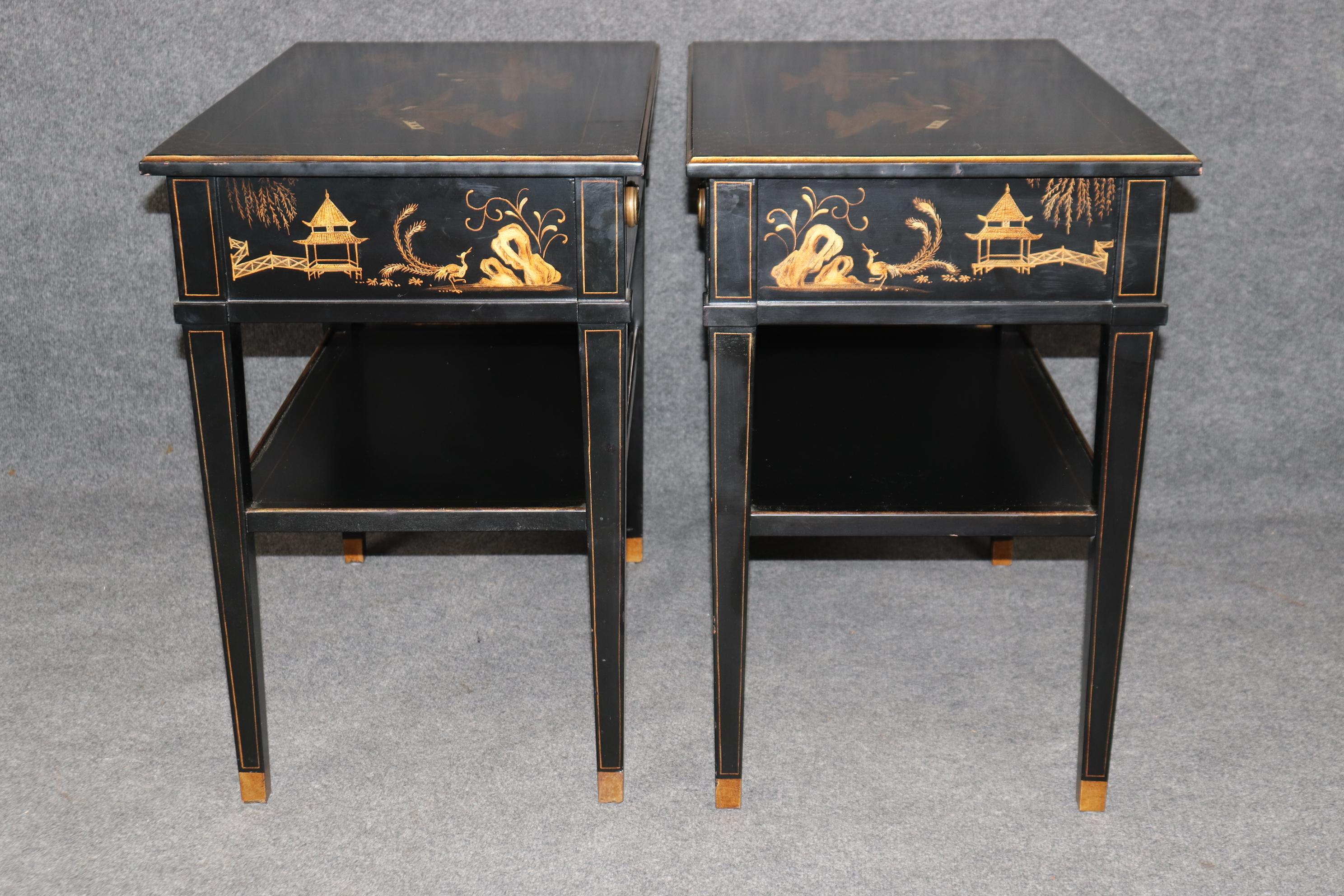 Pair of Louis XVI Style Ebonized Chinoiserie Paint Decorated Nightstands In Good Condition In Swedesboro, NJ