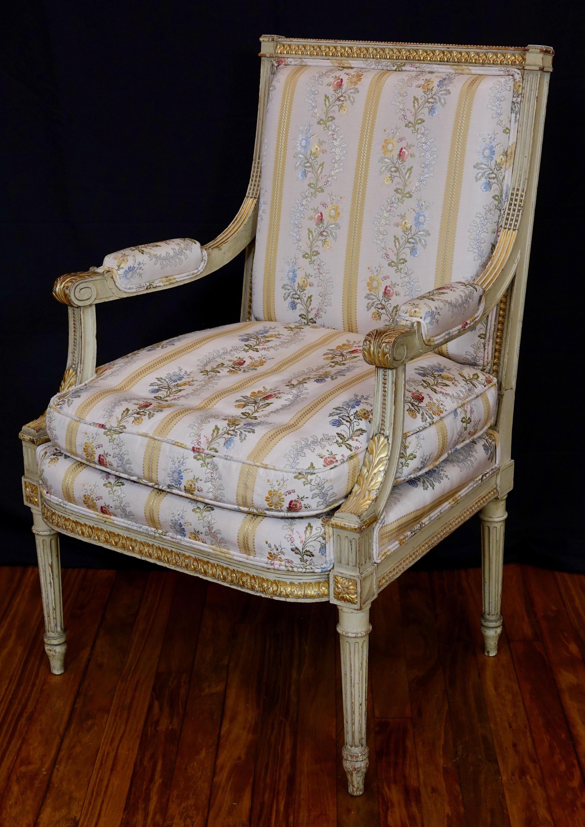 Pair of Louis XVI Style Fauteuils or Armchairs with Silk Lampas Fabric For Sale 7