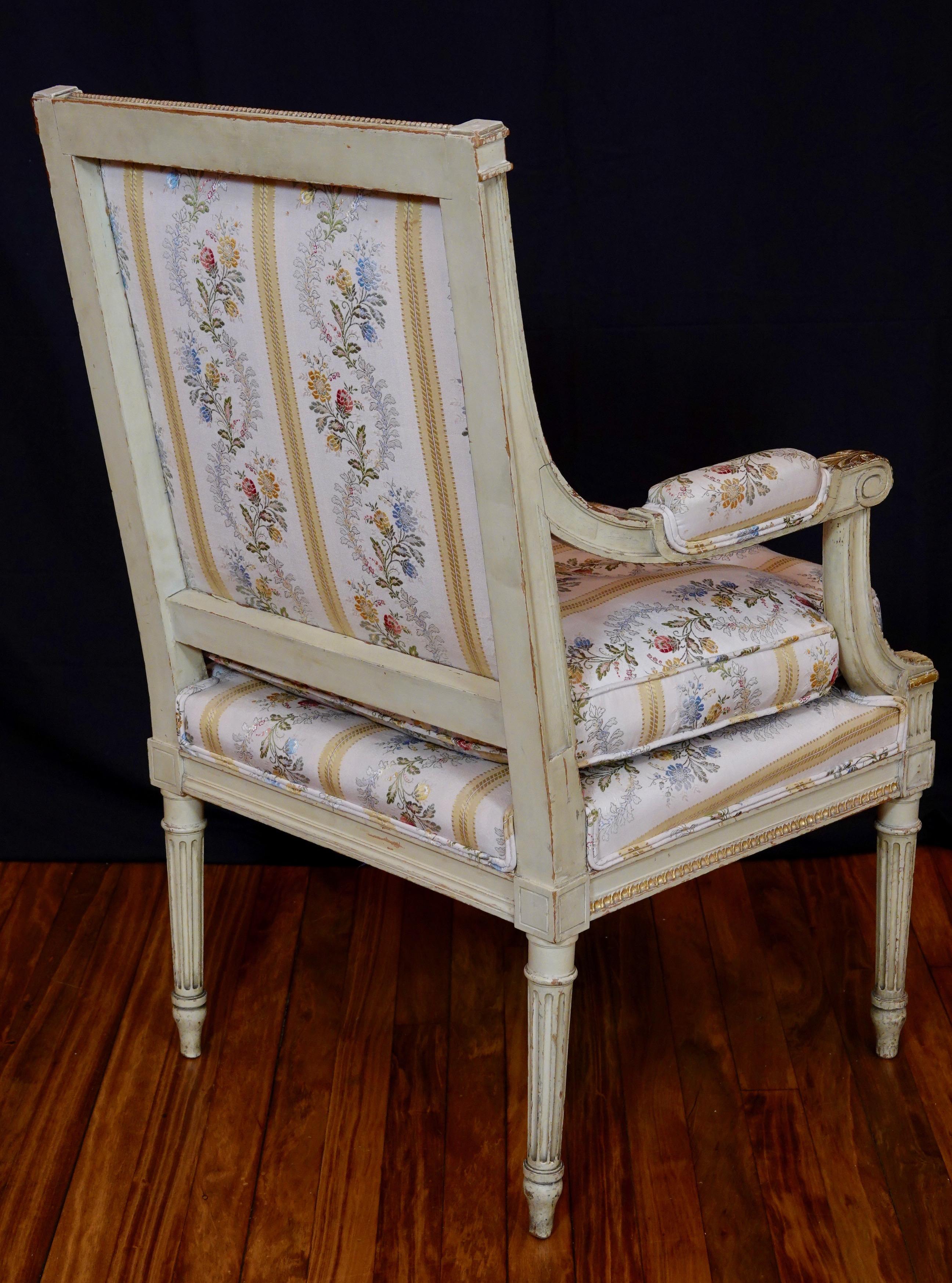 Pair of Louis XVI Style Fauteuils or Armchairs with Silk Lampas Fabric For Sale 2