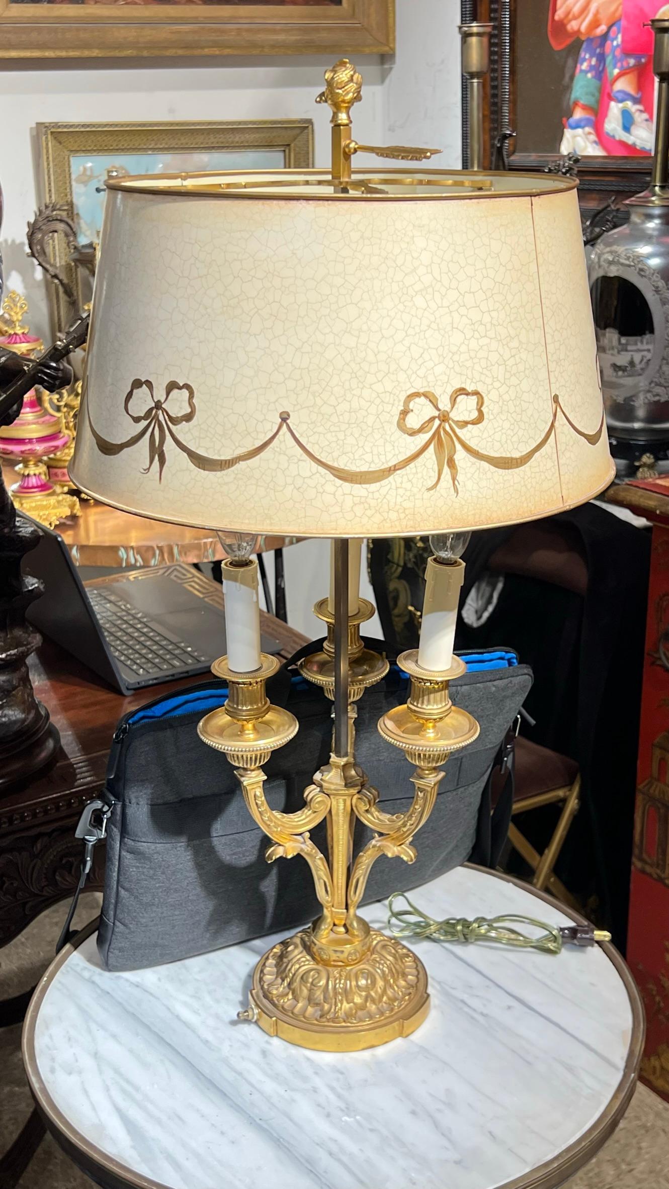 Pair of Louis XVI style  Gilt Bronze Bouillotte Lamps For Sale 6