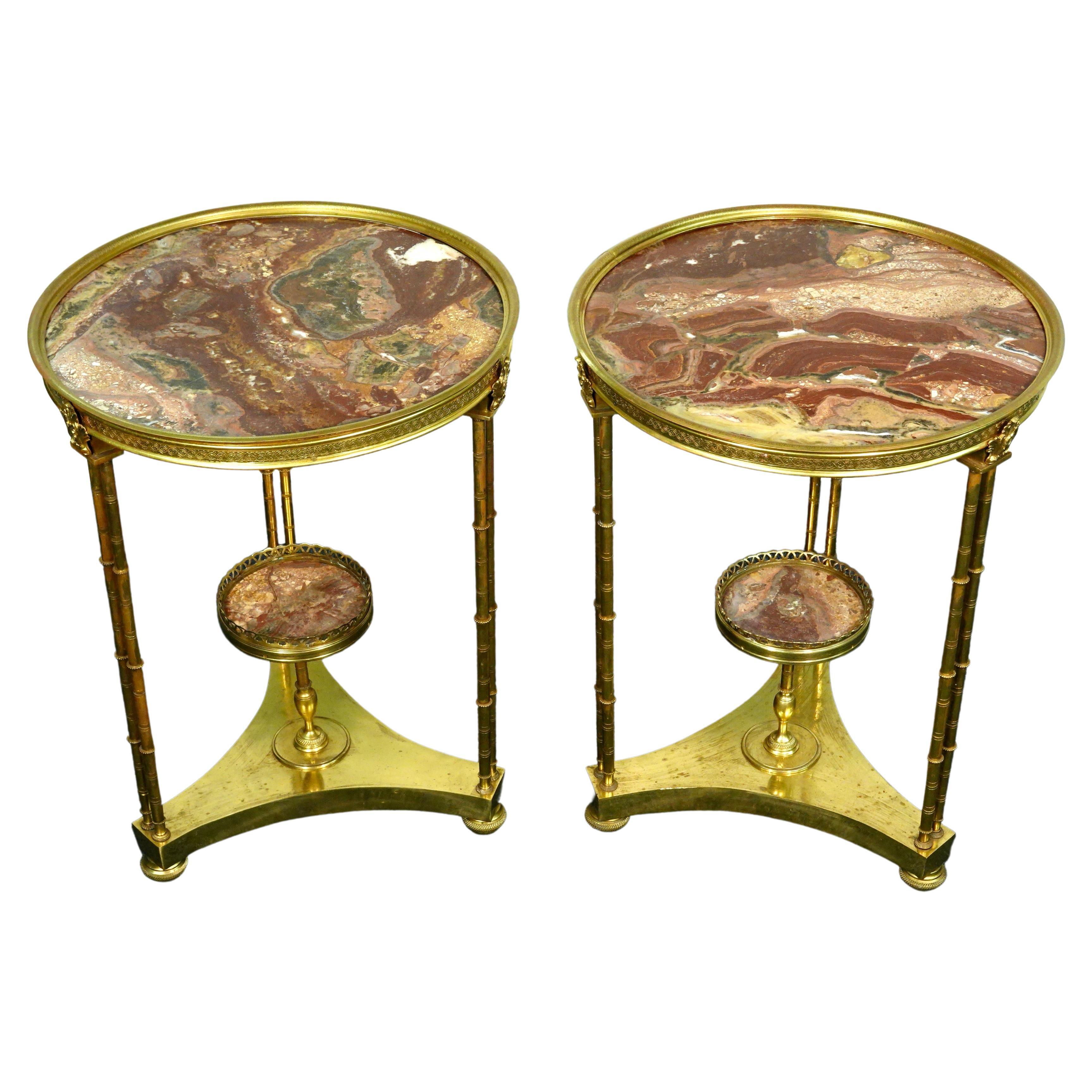 Pareja de Gueridones de Bronce Dorado Estilo Luis XVI con Tapa de Mármol Breche d'Alep