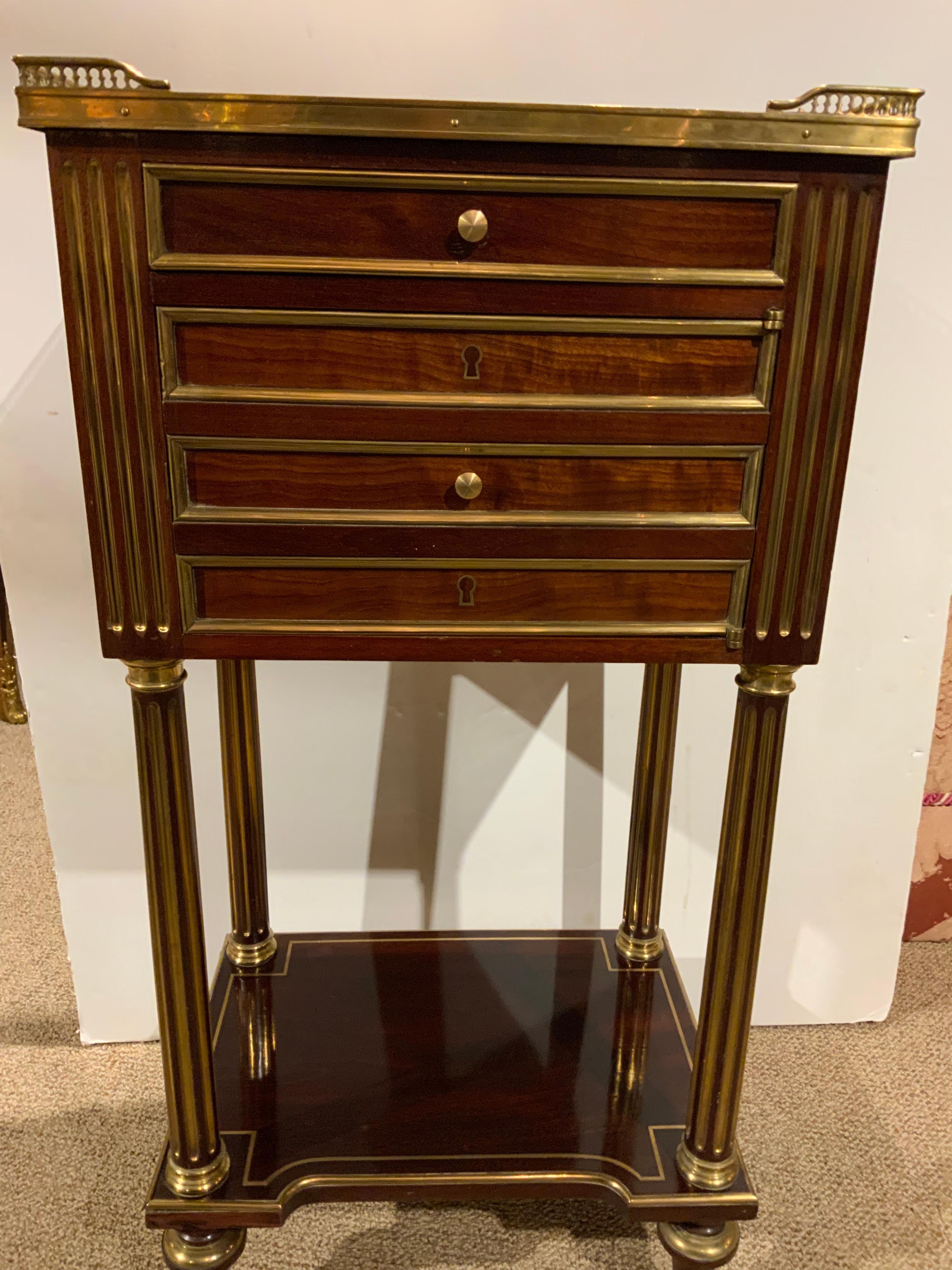 Pair of Louis XVI-Style Mahogany Bedside Cabinets in Mahogany 3