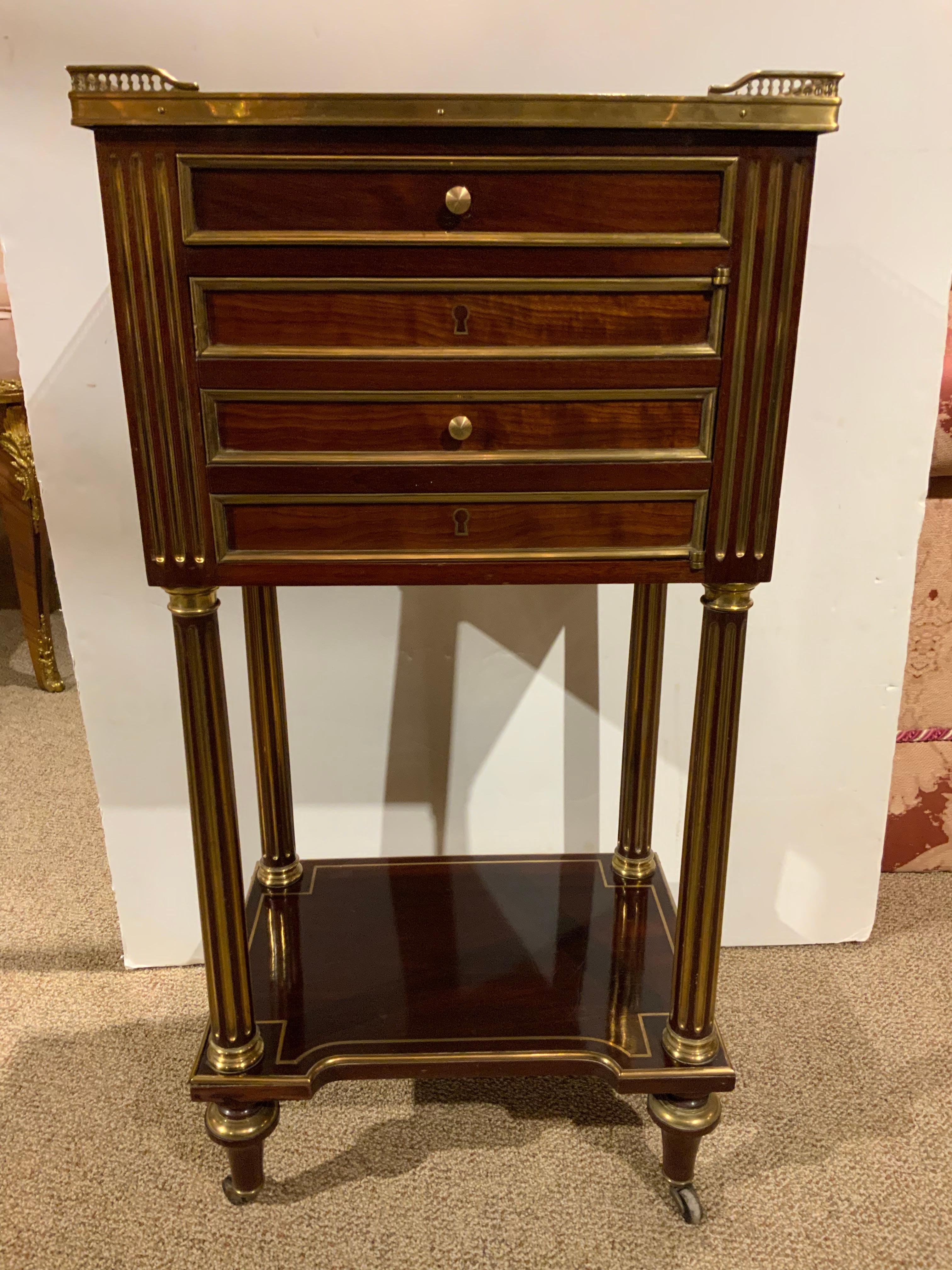 Pair of Louis XVI-Style Mahogany Bedside Cabinets in Mahogany 4