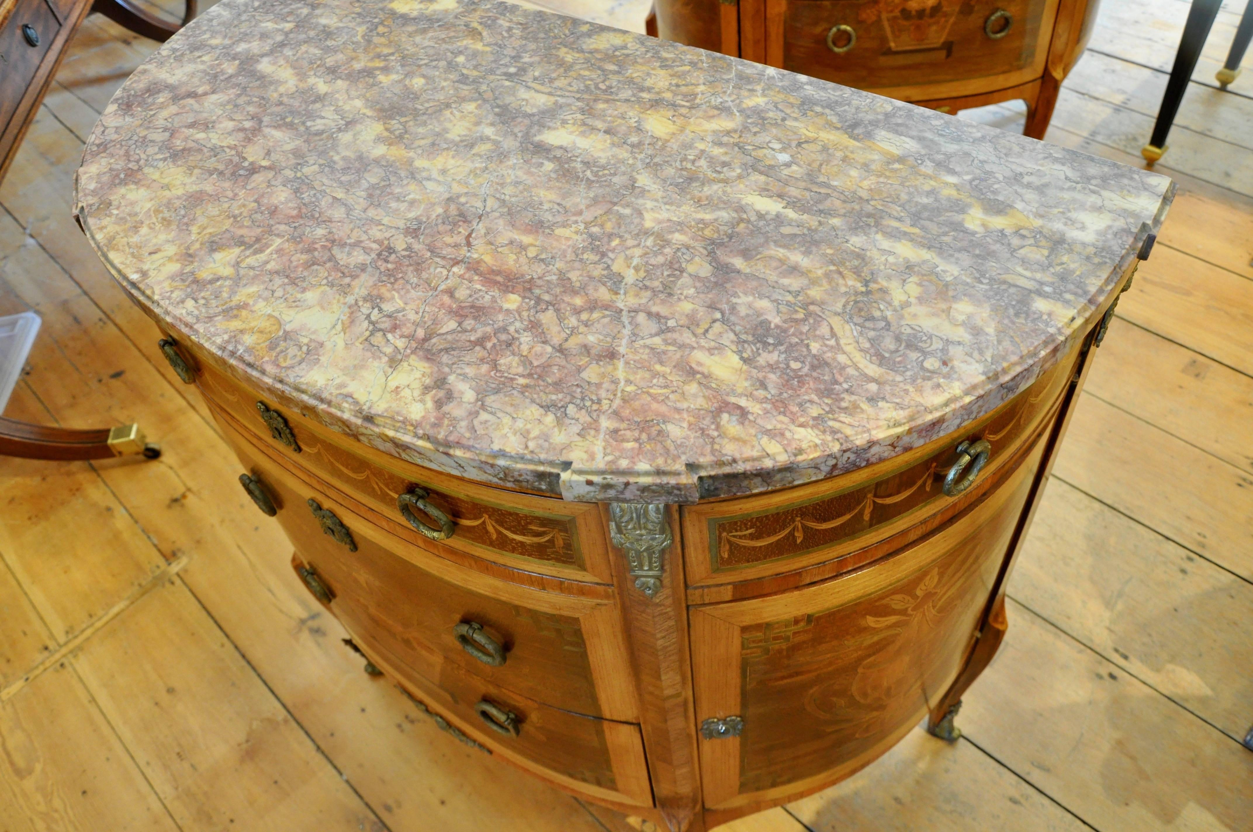 Pair of Louis XVI Style Marble-Top Marquetry Inlaid Commodes In Good Condition For Sale In Essex, MA