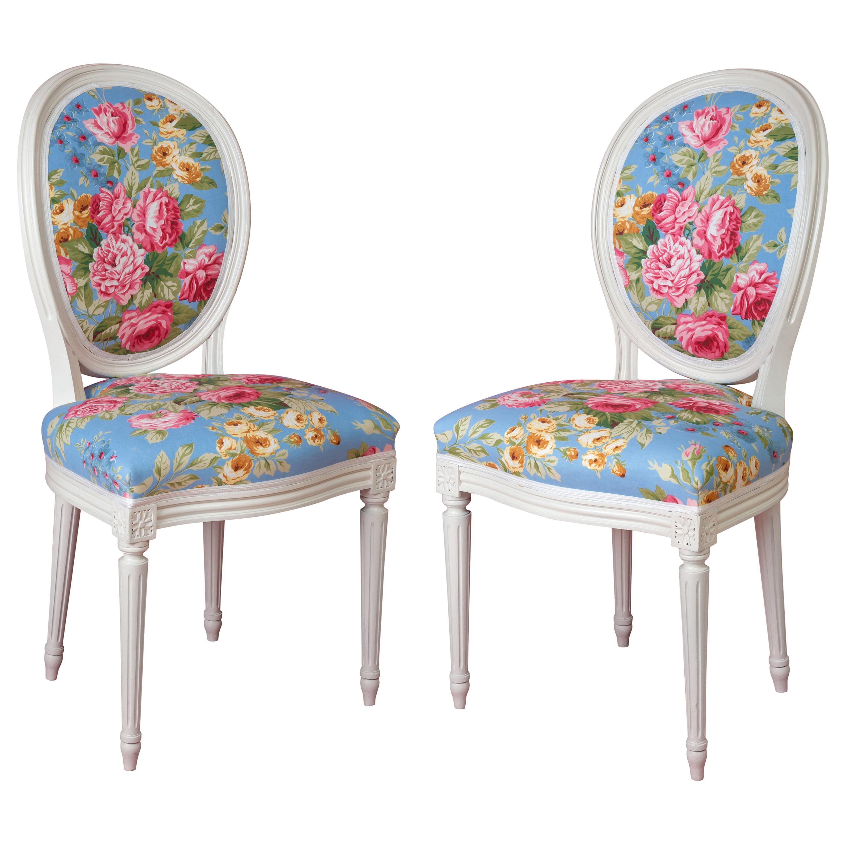 Pair of Louis XVI Style Medallion Chairs, with Peony Flowers Pattern For Sale