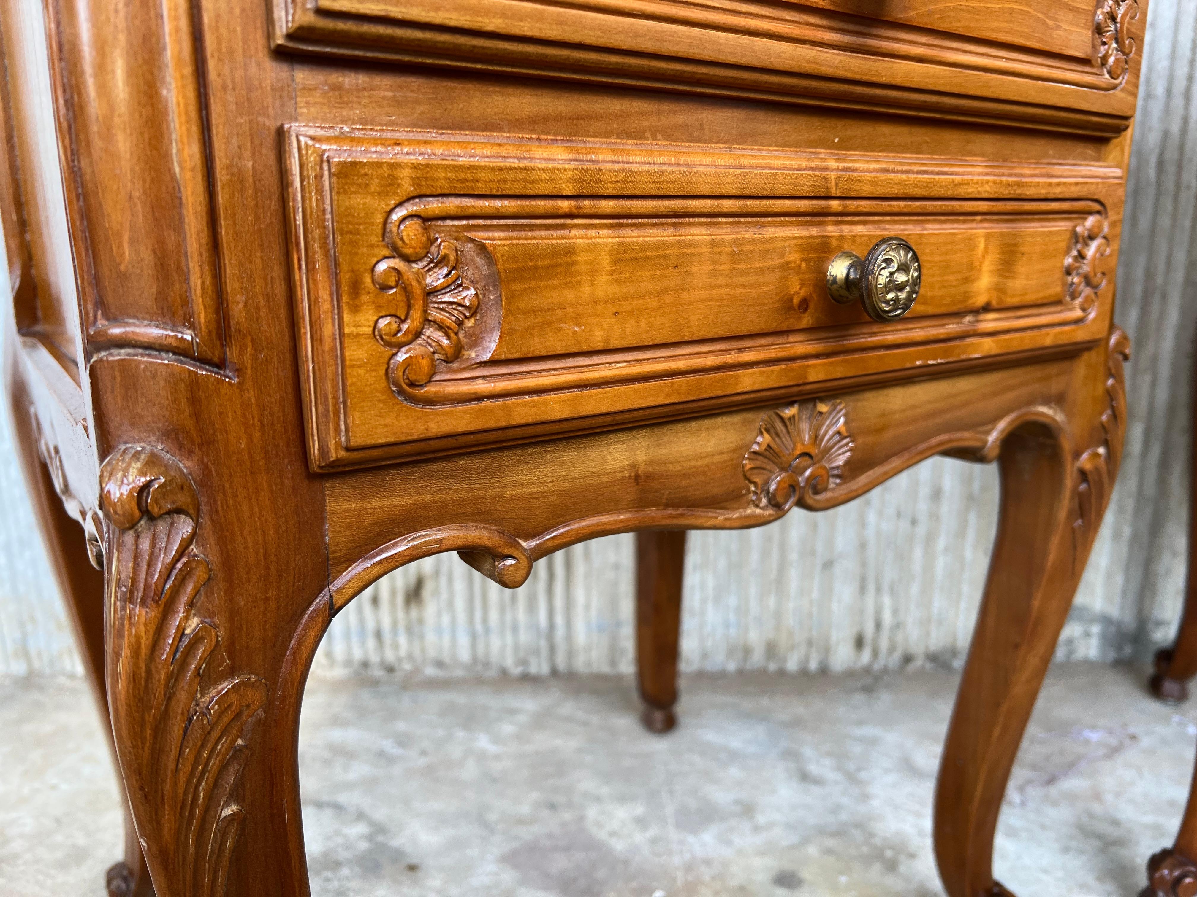 Pair of Louis XVI Style Nightstands with Three Drawers and Cabriole Legs For Sale 5