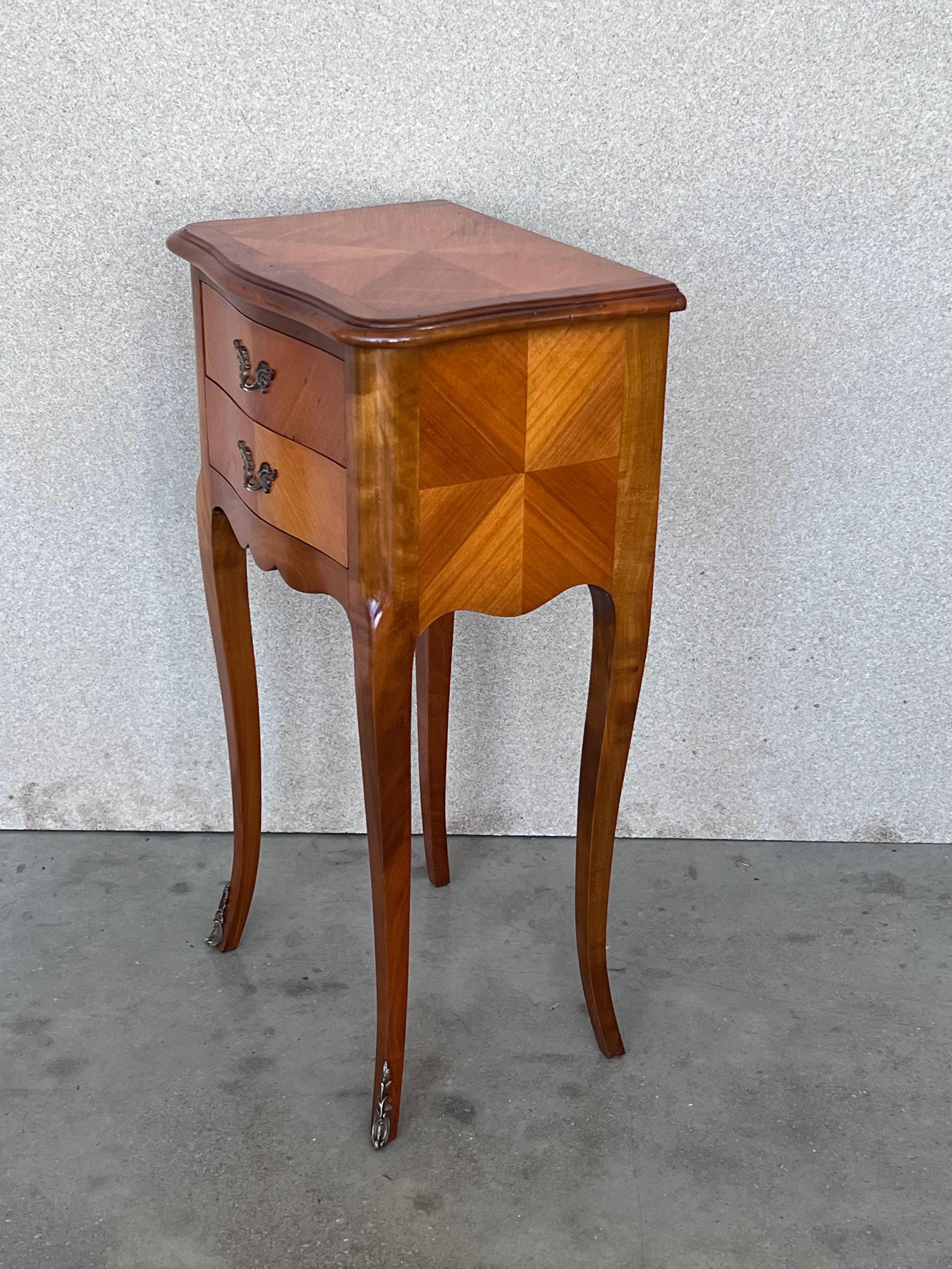 Pair of Louis XVI Style Nightstands with Two Drawers and Cabriole Legs For Sale 2