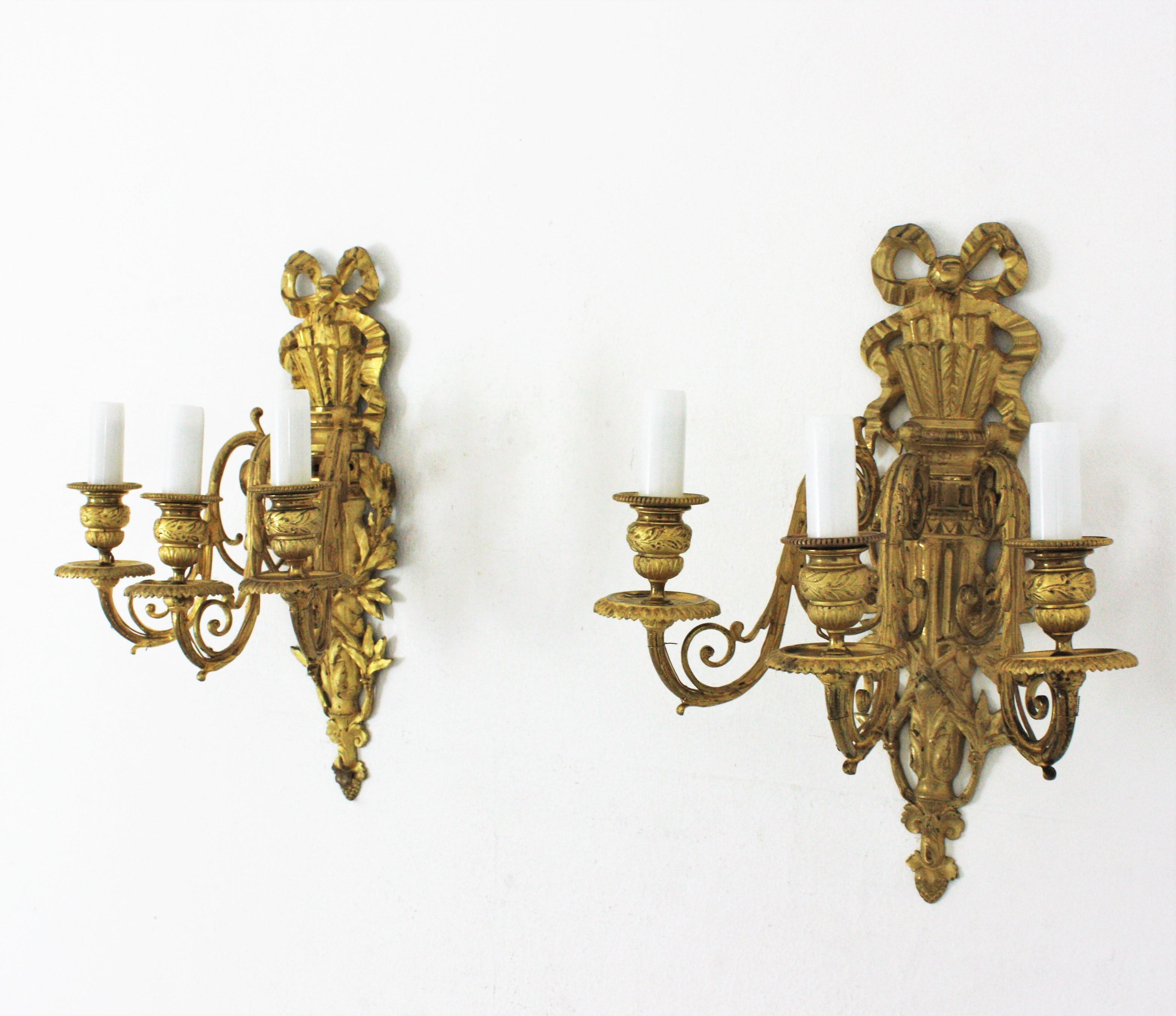 Pair of French Louis XVI Style Sconces in Ormolu For Sale 4