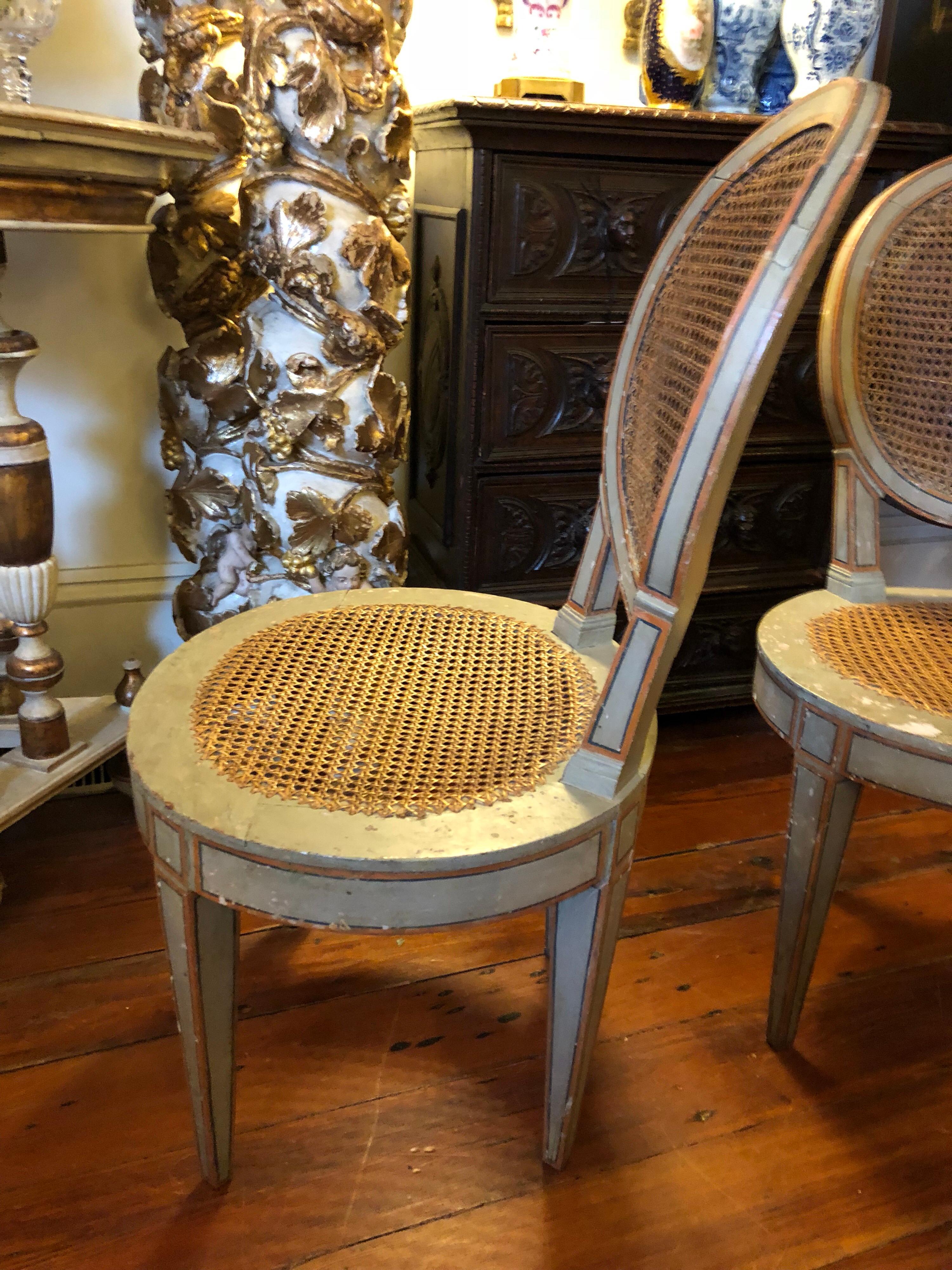 Italian Pair of Louis XVI Style Oval Back Painted Chairs For Sale