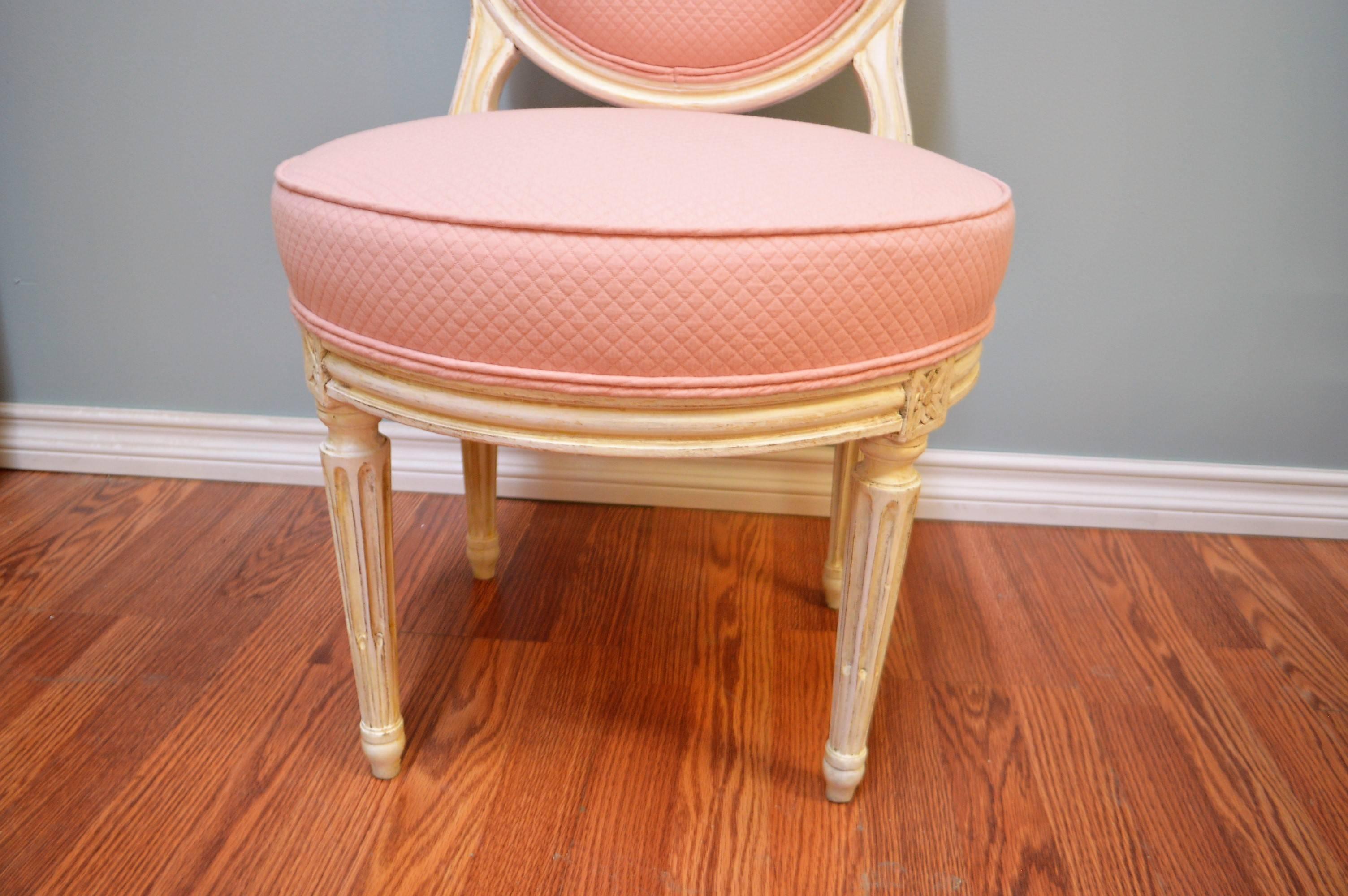 Pair of Louis XVI Style Painted Boudoir Chairs Newly Upholsted in a Pink Fabric For Sale 1