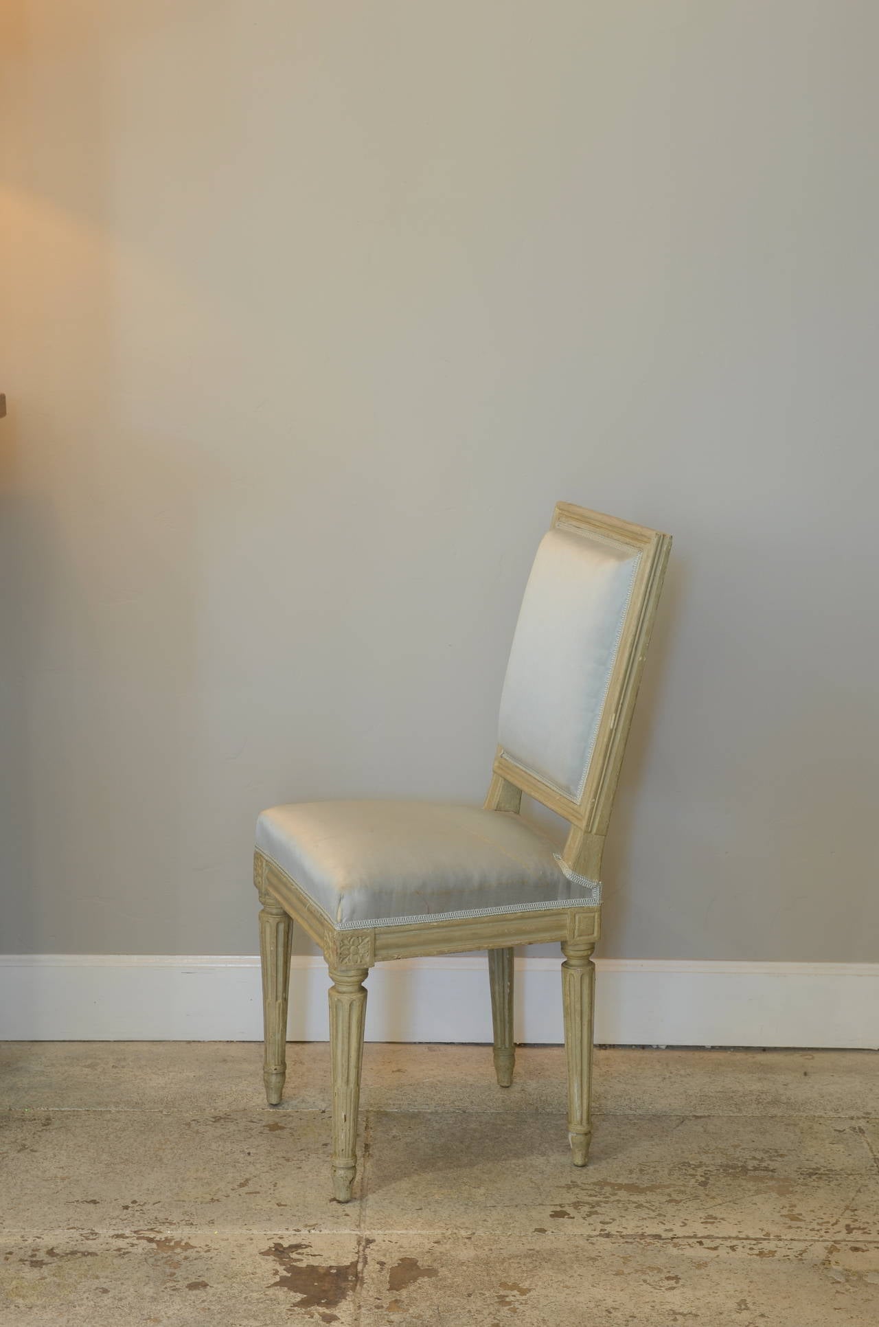 Beistellstühle im Louis-XVI-Stil von Armand-Albert Rateau, Paar (Französisch) im Angebot