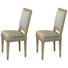 Paire de chaises d'appoint de style Louis XVI par Armand-Albert Rateau