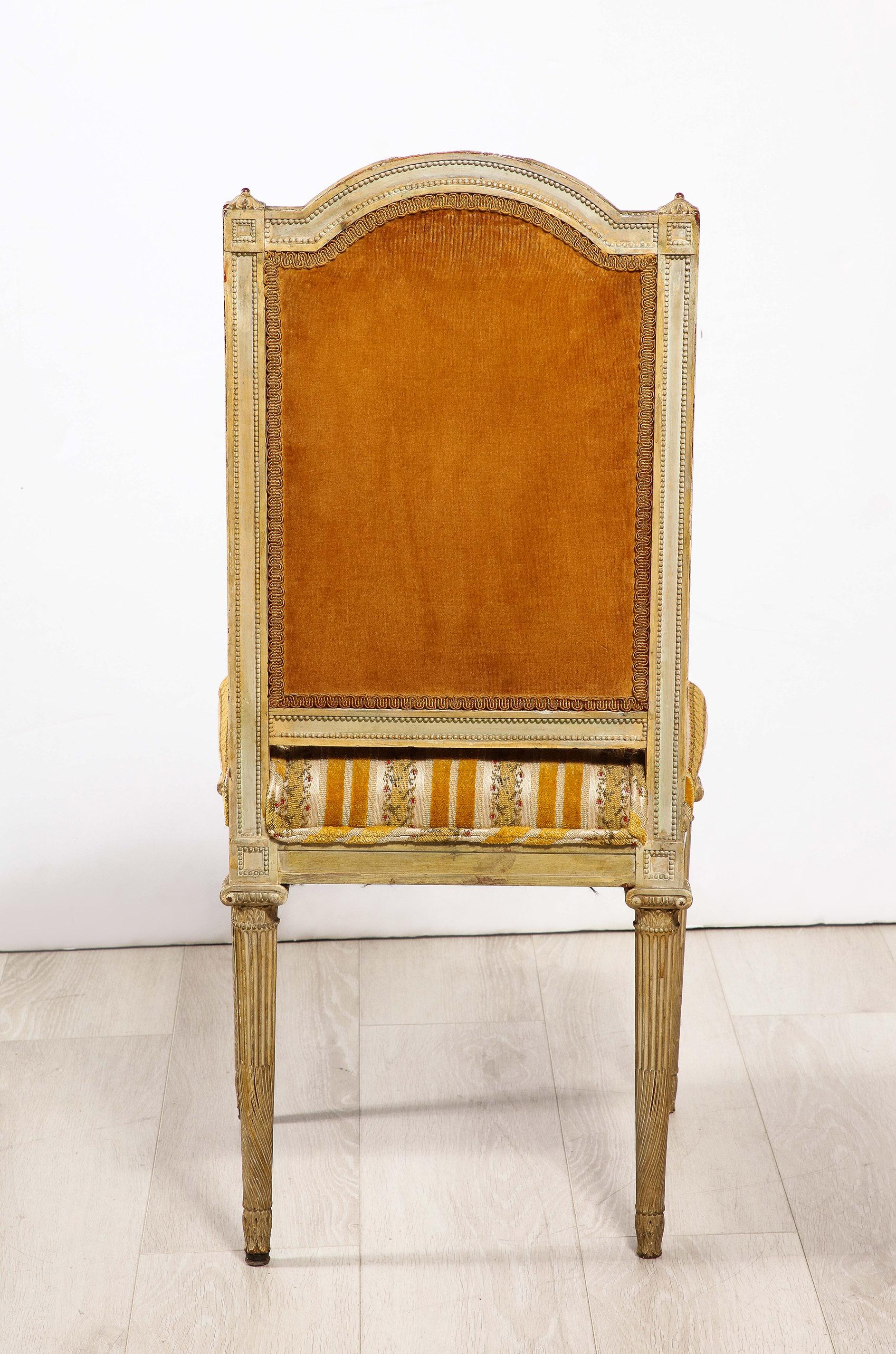 Paar Beistellstühle im Louis-XVI-Stil im Angebot 1