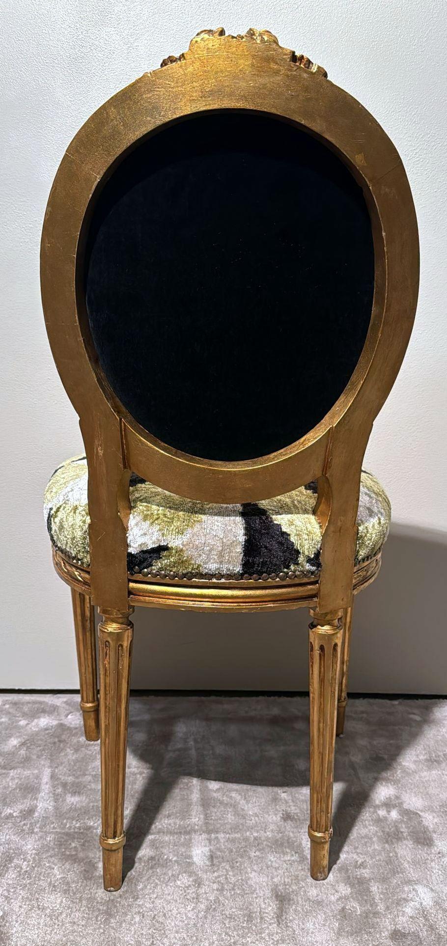 Pair Of Louis XVI-Style Wooden Chairs Gold Leaf Finish And Ikat Silk Velvet For Sale 6