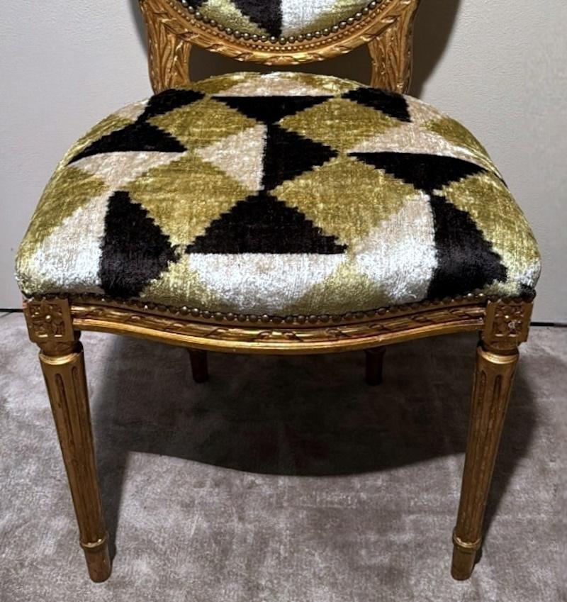 Pair Of Louis XVI-Style Wooden Chairs Gold Leaf Finish And Ikat Silk Velvet For Sale 12