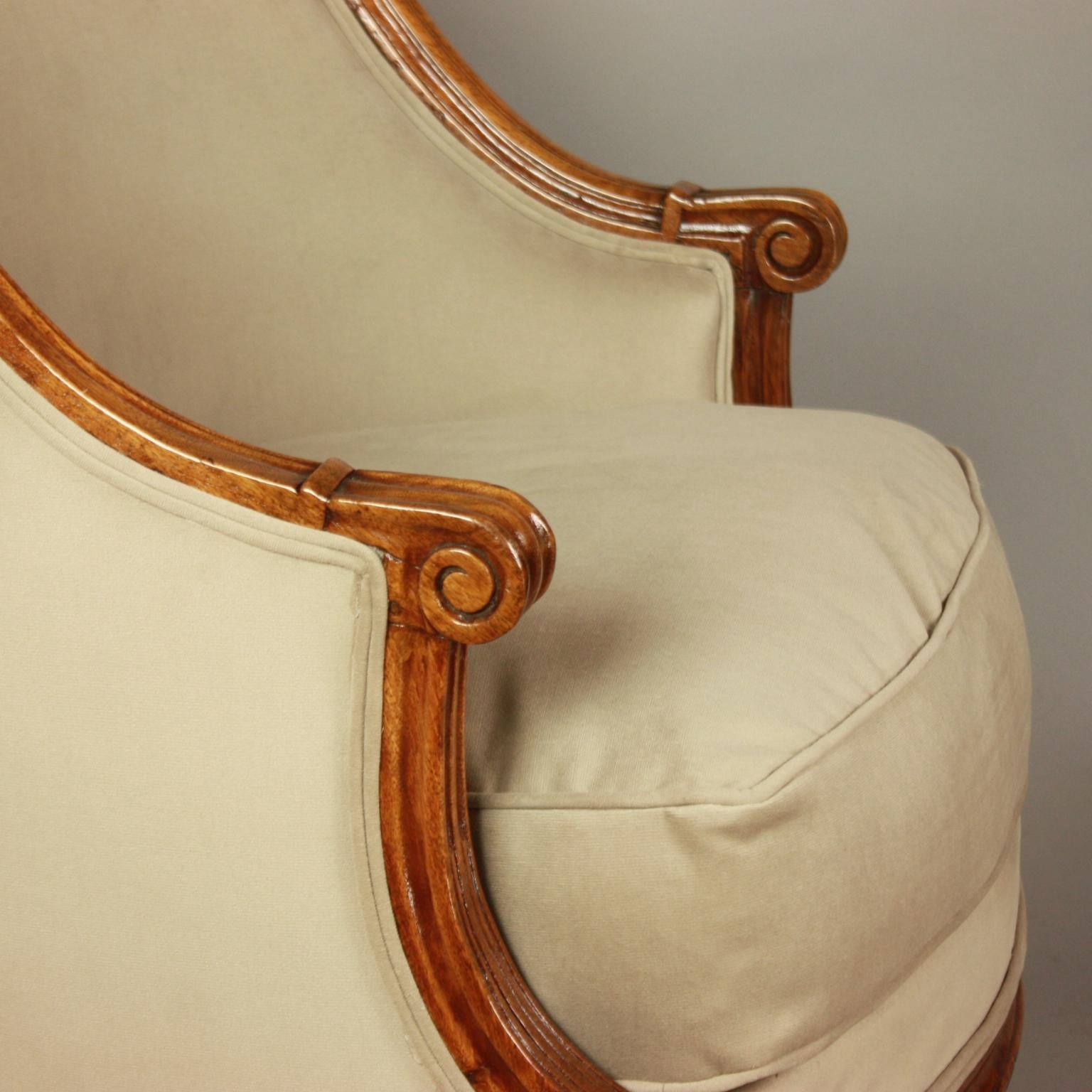 Pair of Louis XVI Walnut Bergeres or Armchairs, French, circa 1780 2